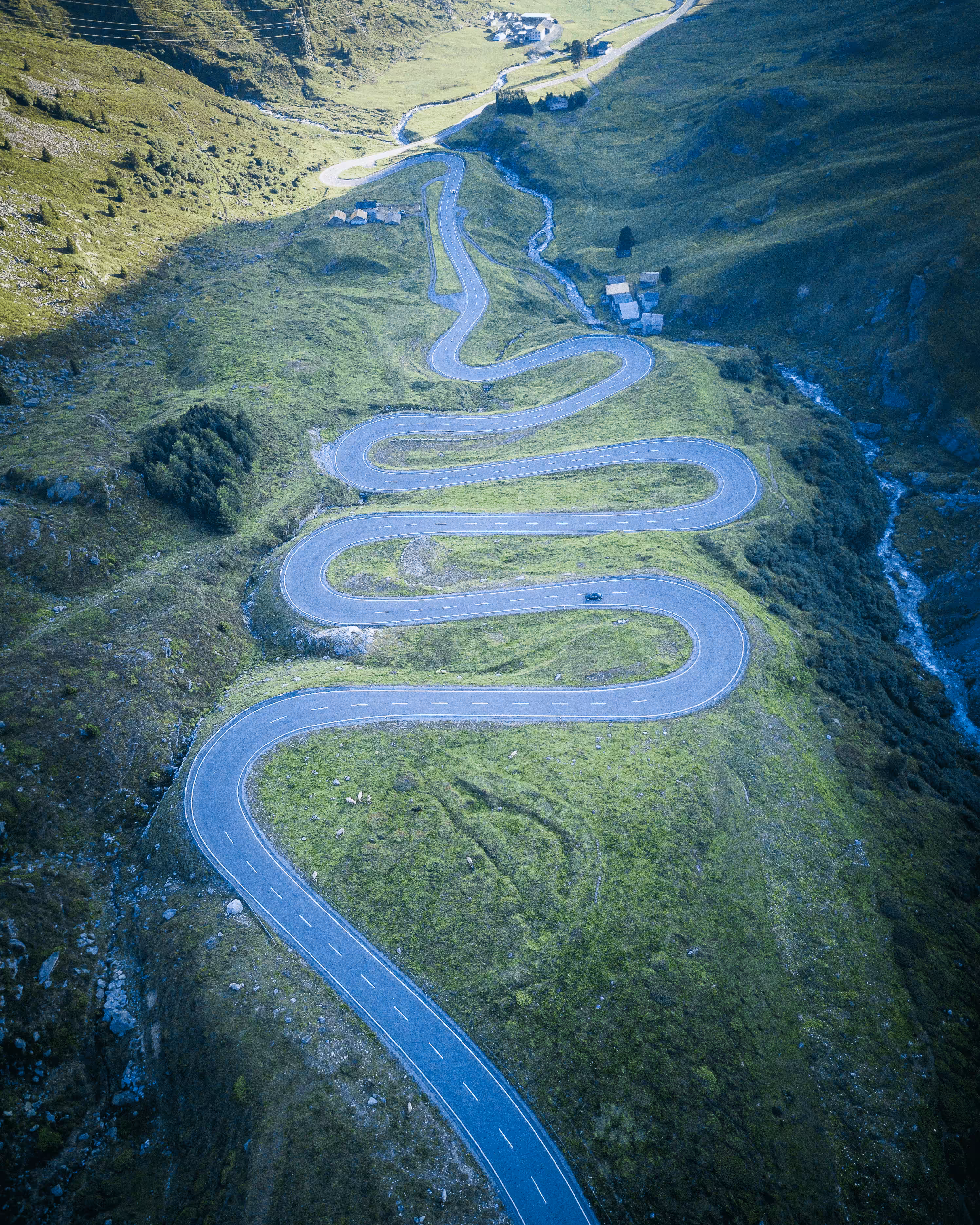 Snake road