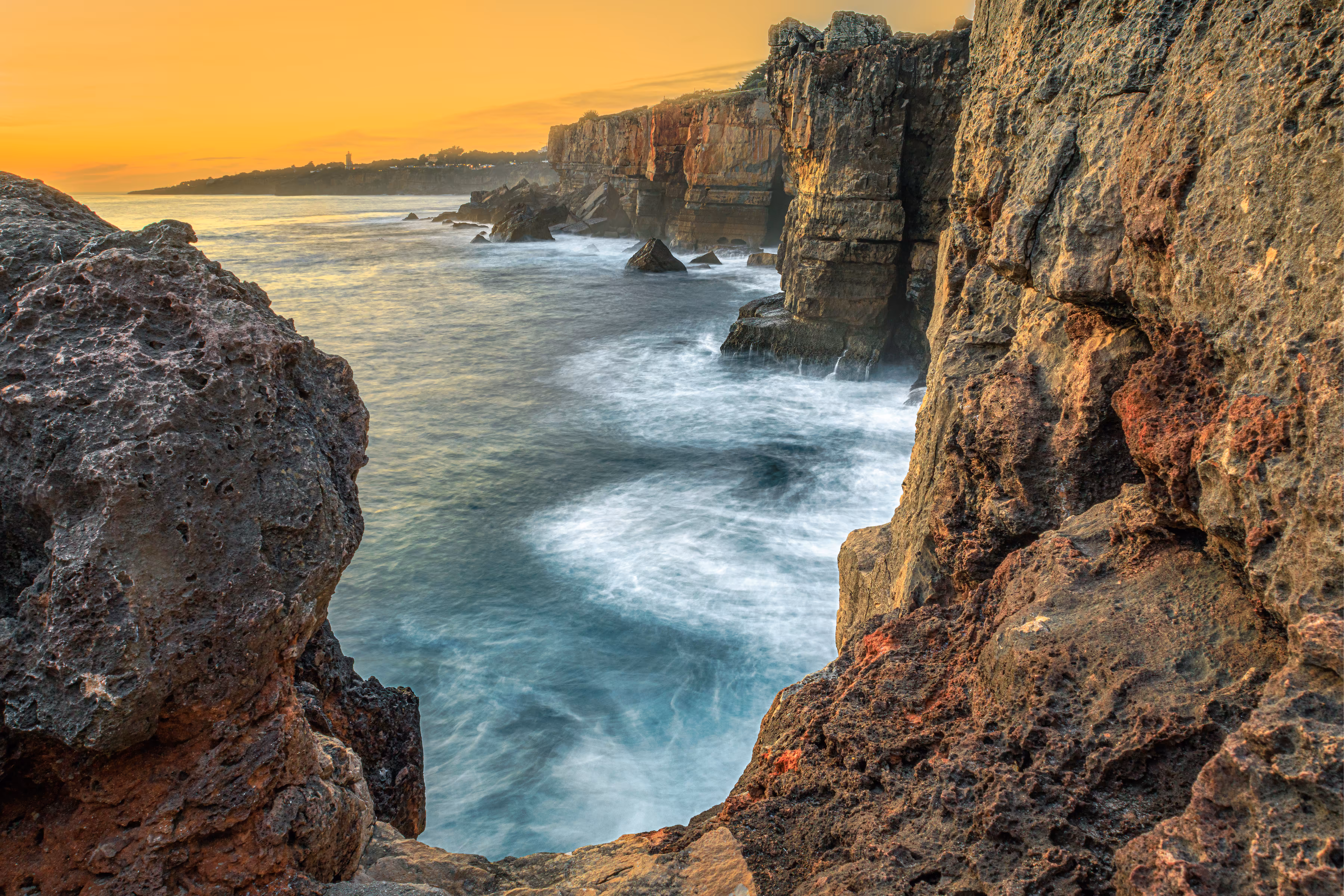 Waves through the rocks