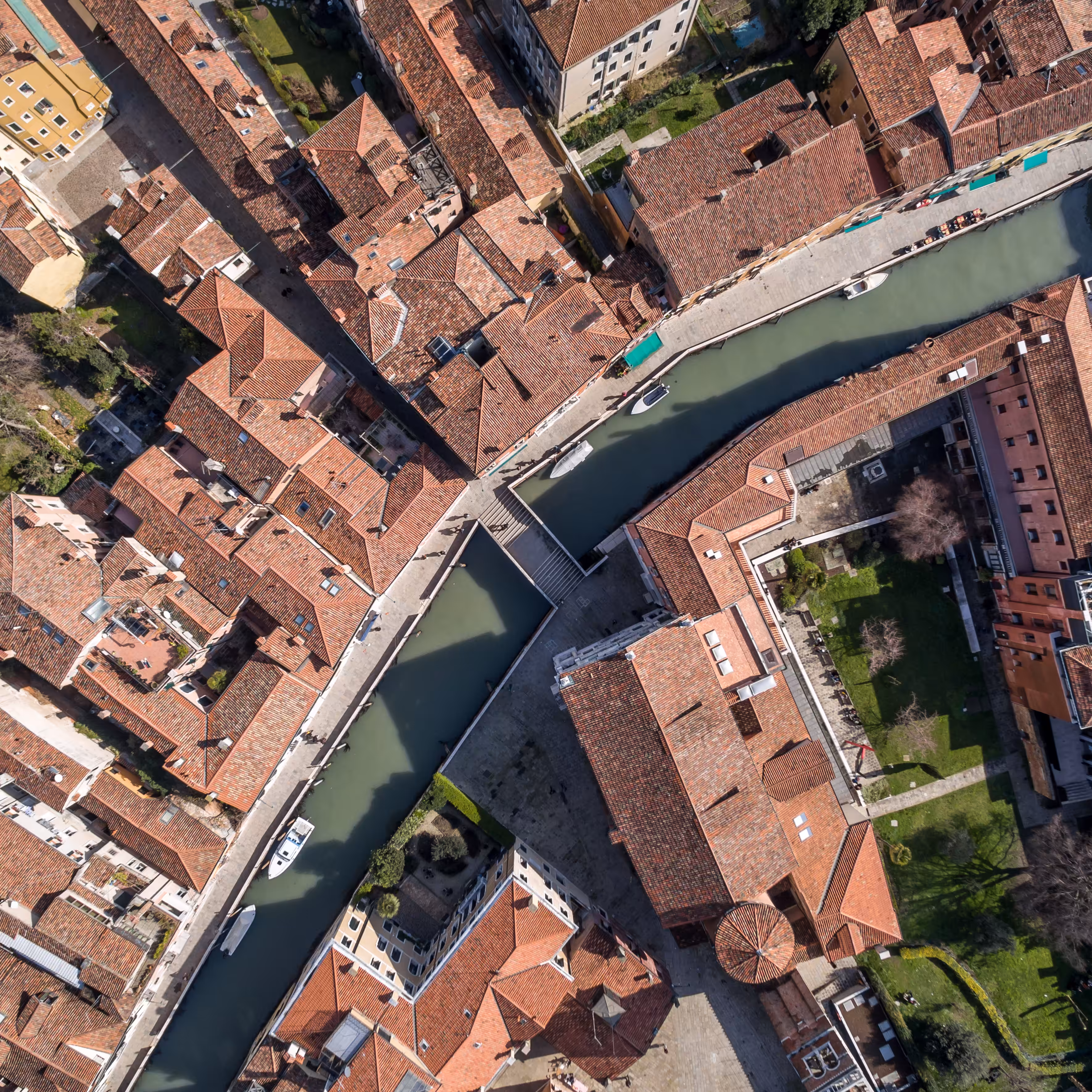 Crossings (Venice) 18/25