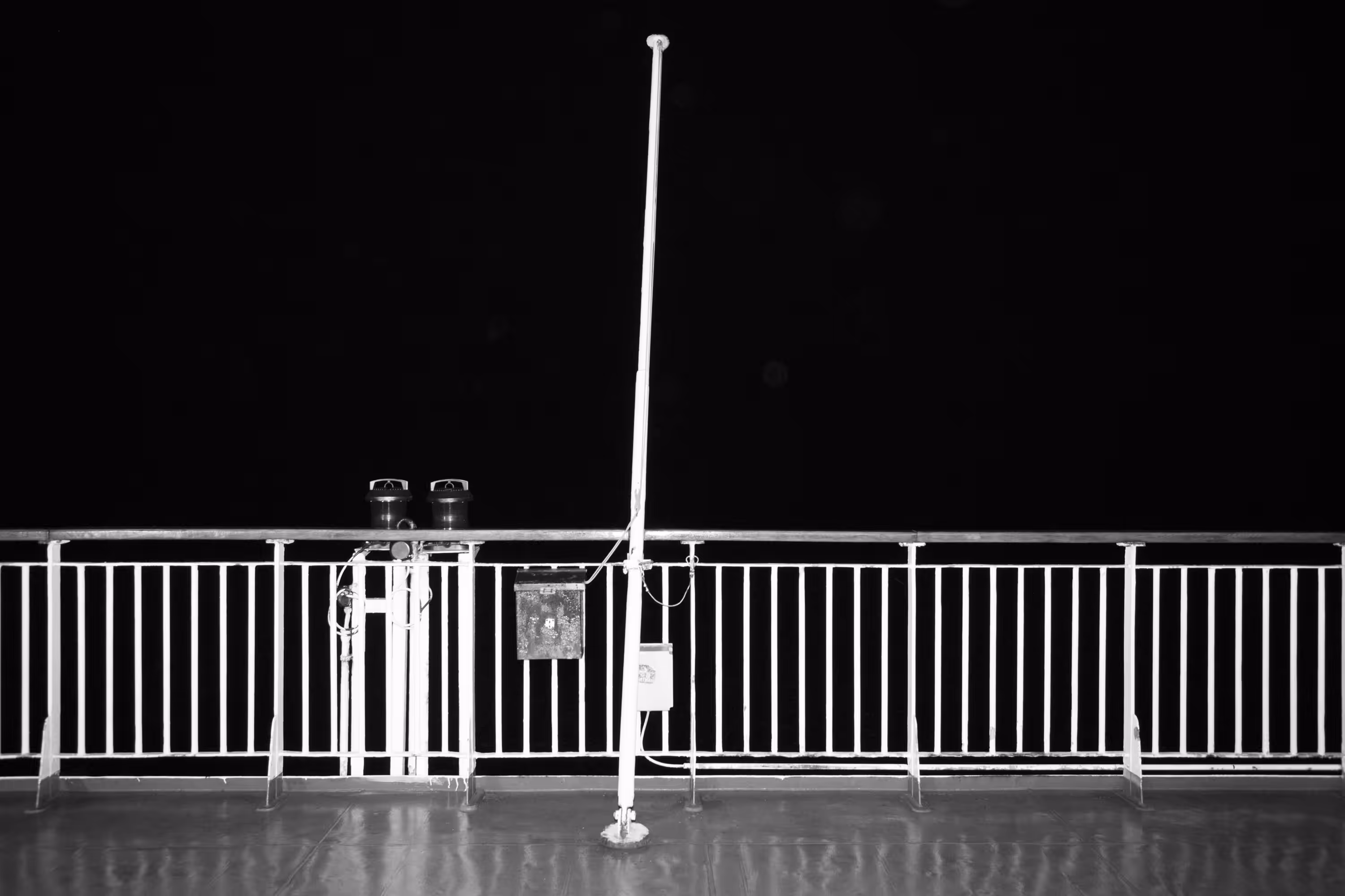 Stern Flag Pole