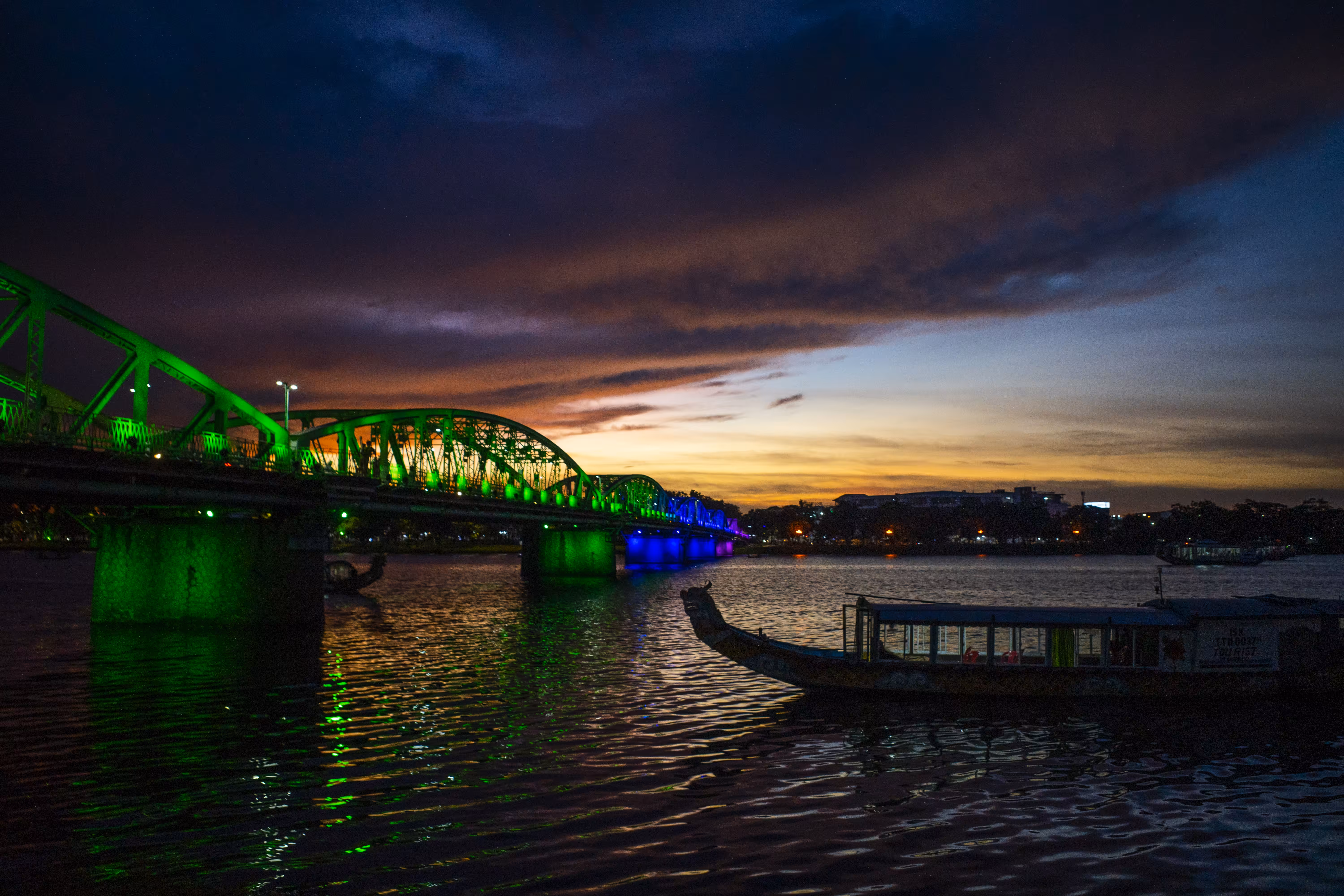 A Floating Evening