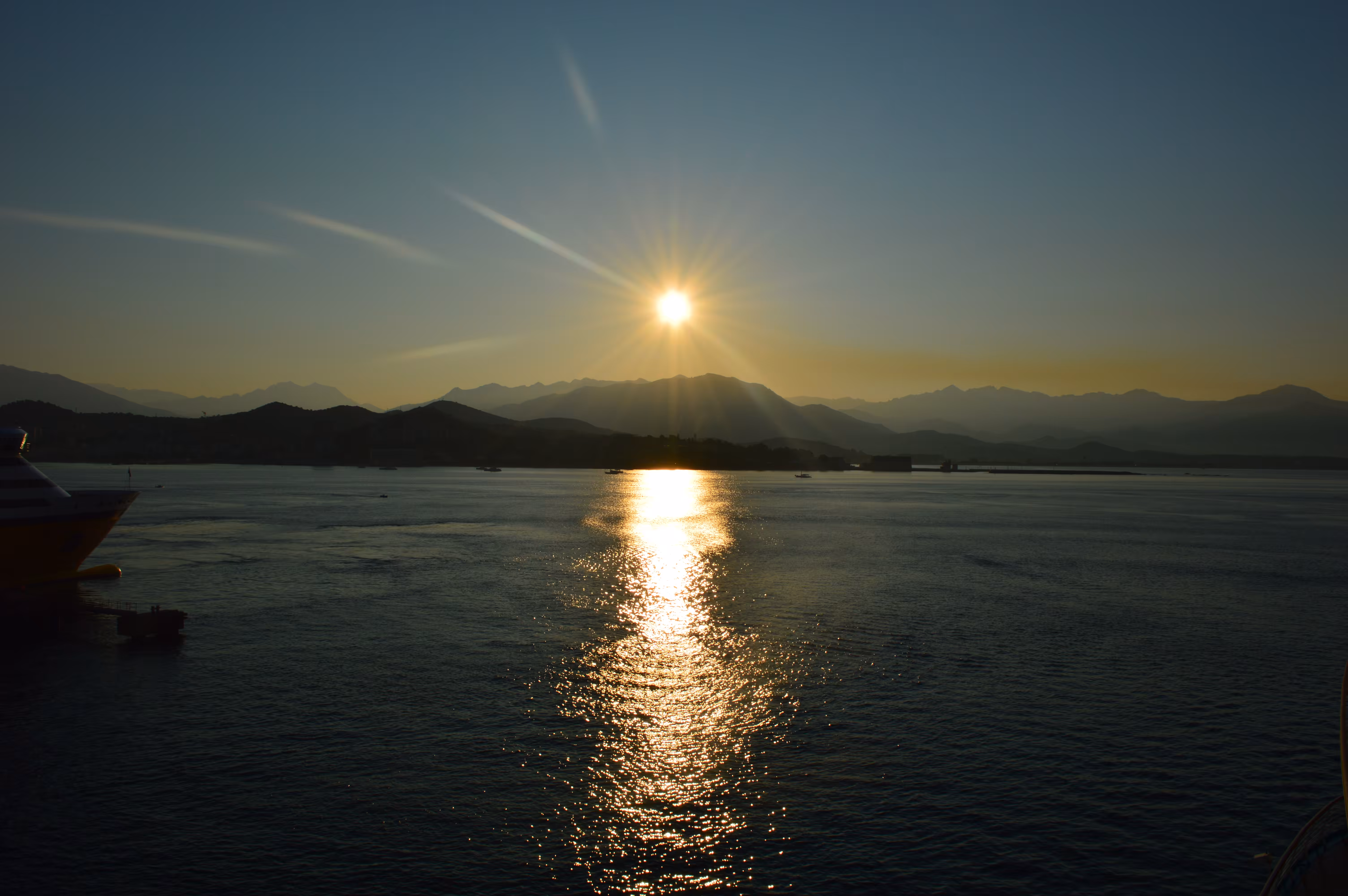Around the world  with GingerBeard: Mediterranean sunrise