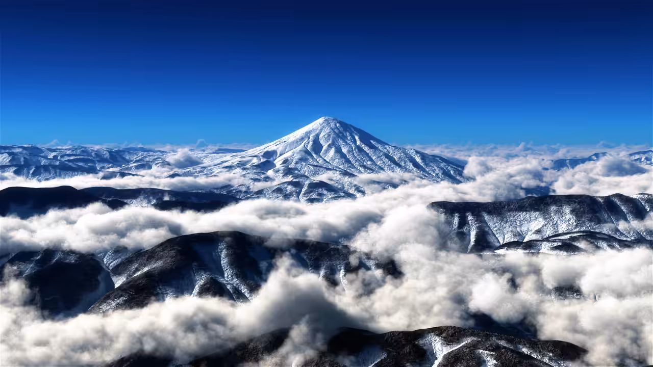 Damavand, The land of Iranian Myths آتشفشان دماوند