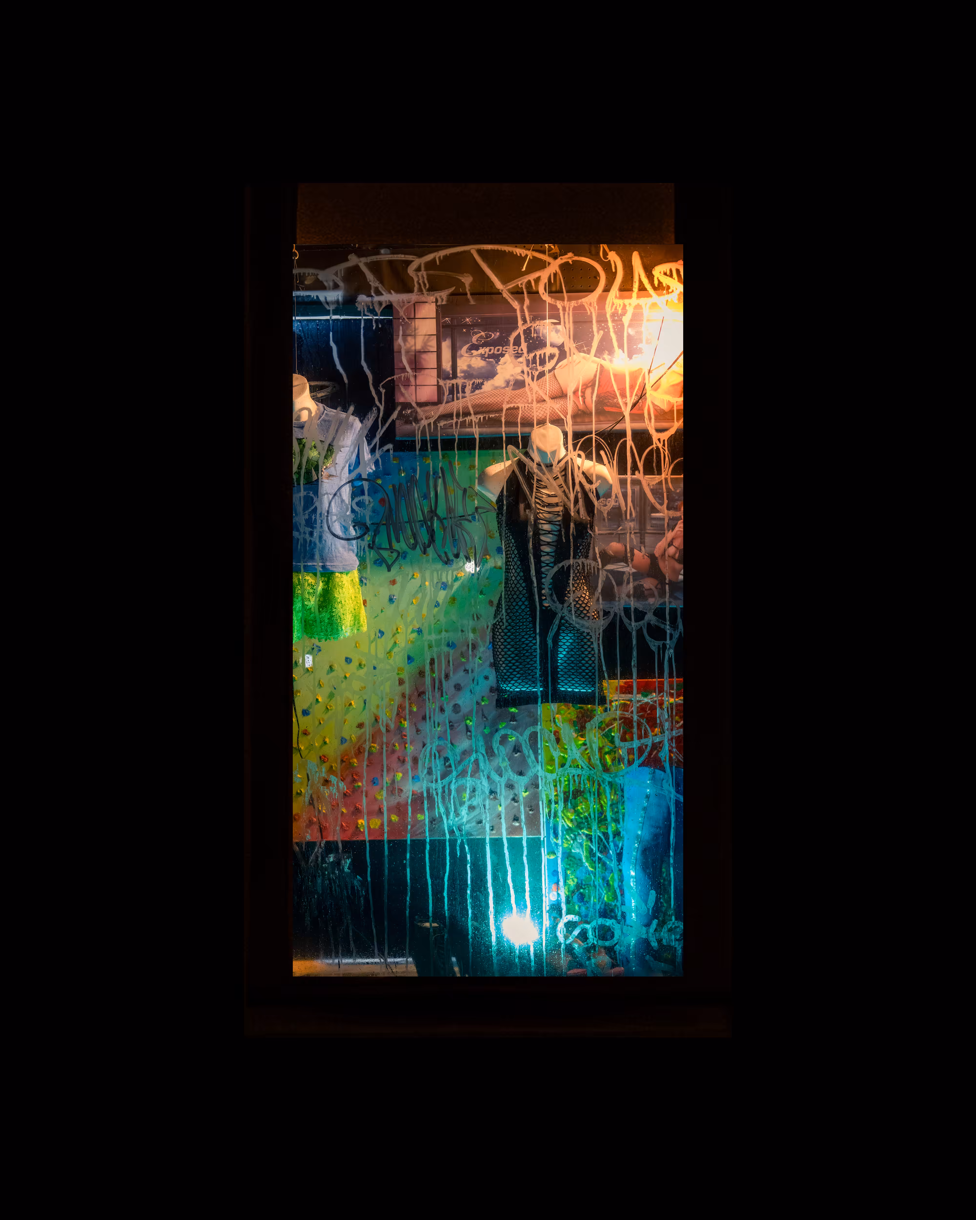 WINDOW 912
