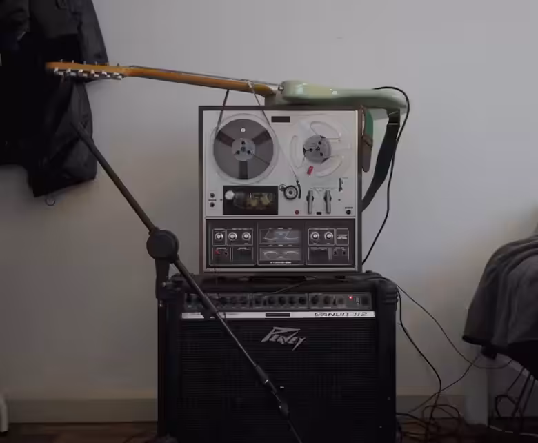 droning loop 001: guidance (EADGBE)