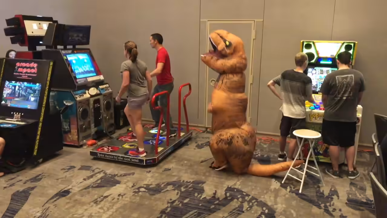 T-Rex Gamer (Dancing)