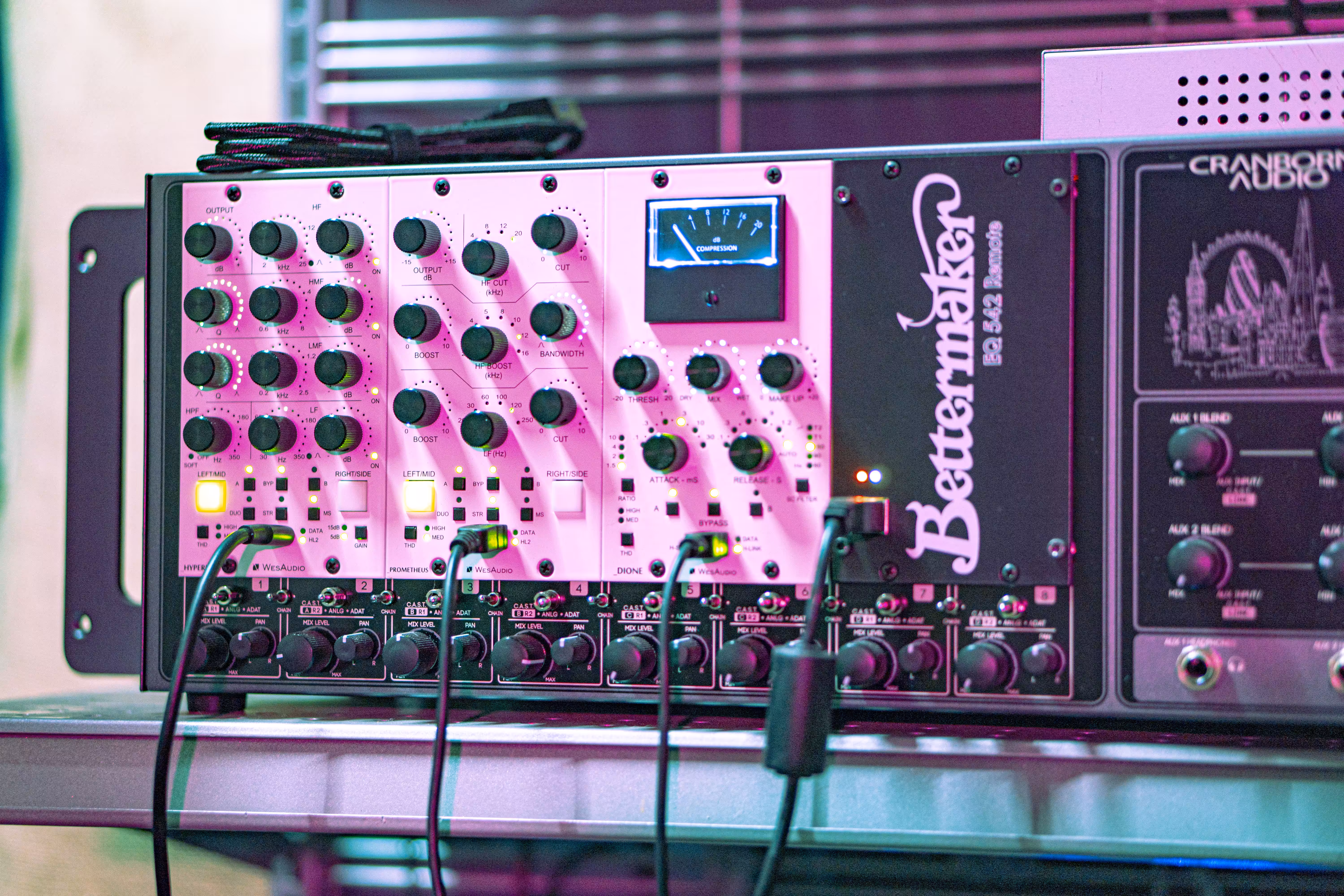 Studio: Tone