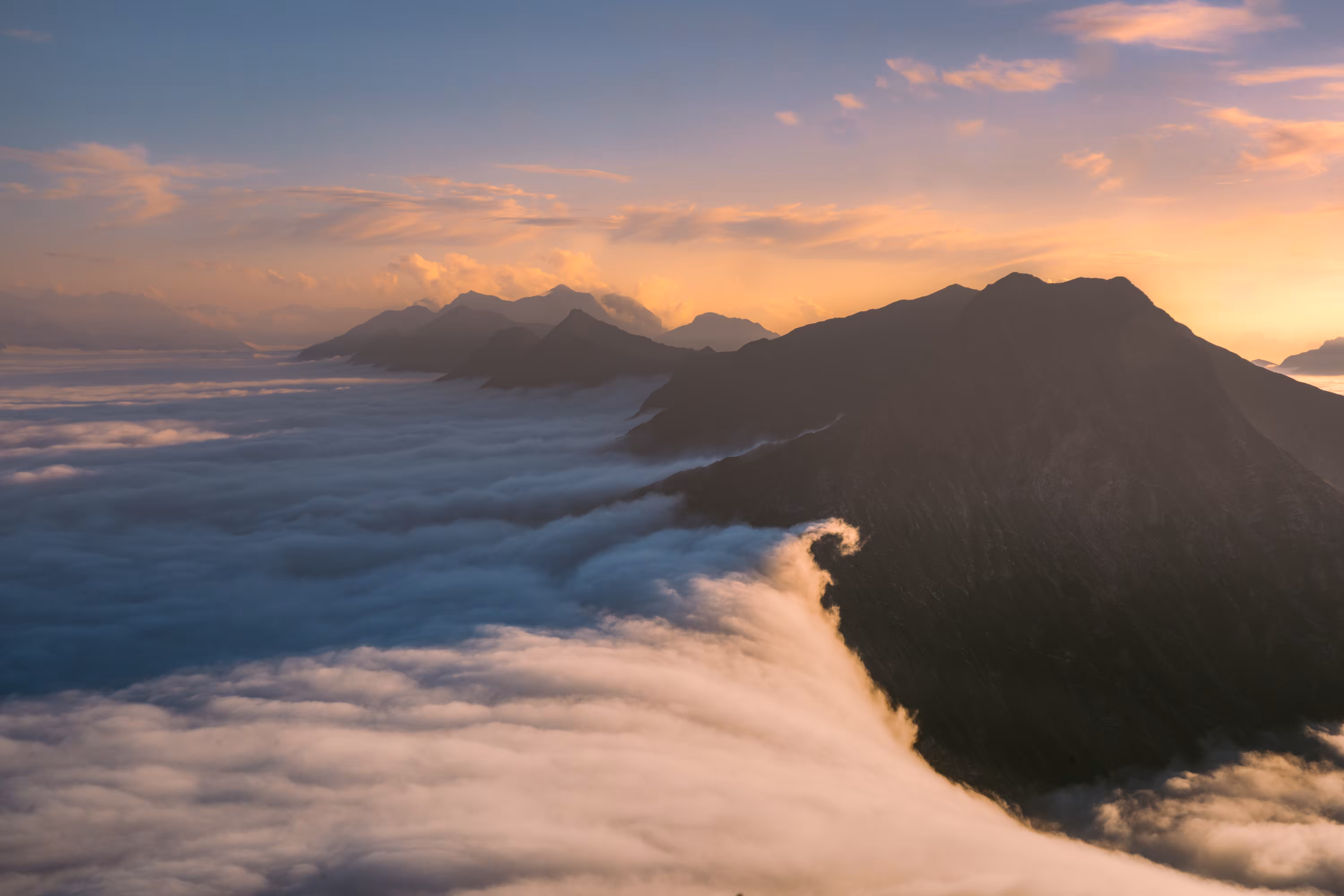 THE CLOUD WAVE