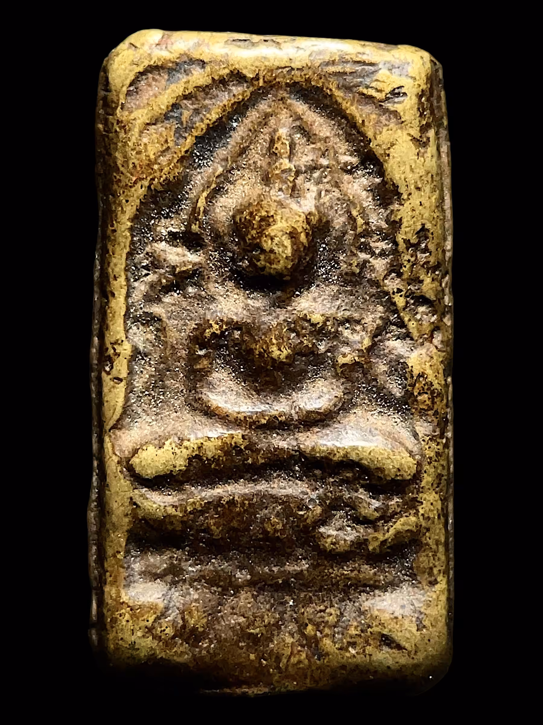 Beer Amulet: Phra Lo Luang Pu Su Khwat Pak Khlong Makham Thao