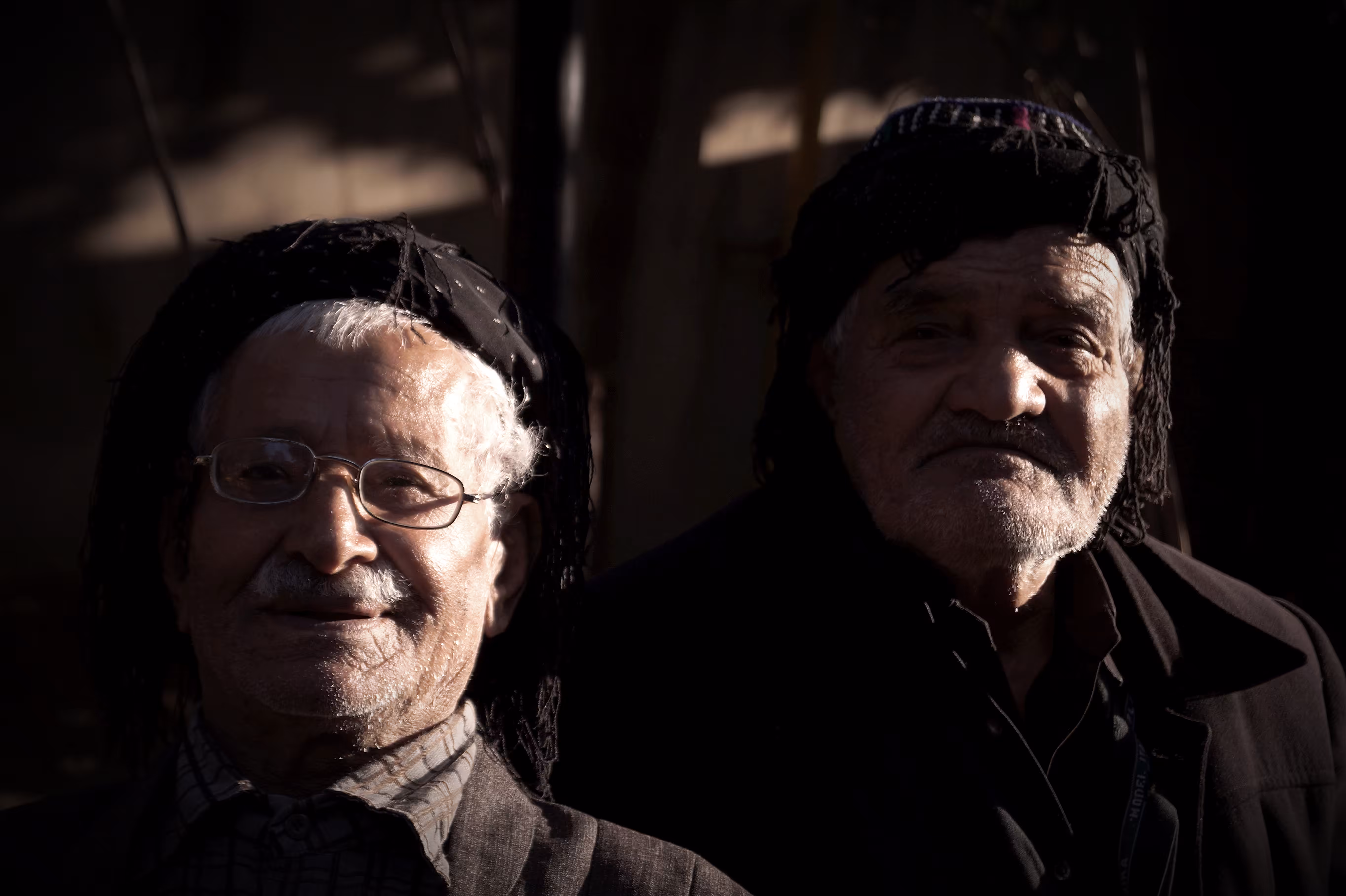 with the wind :  2 Friends