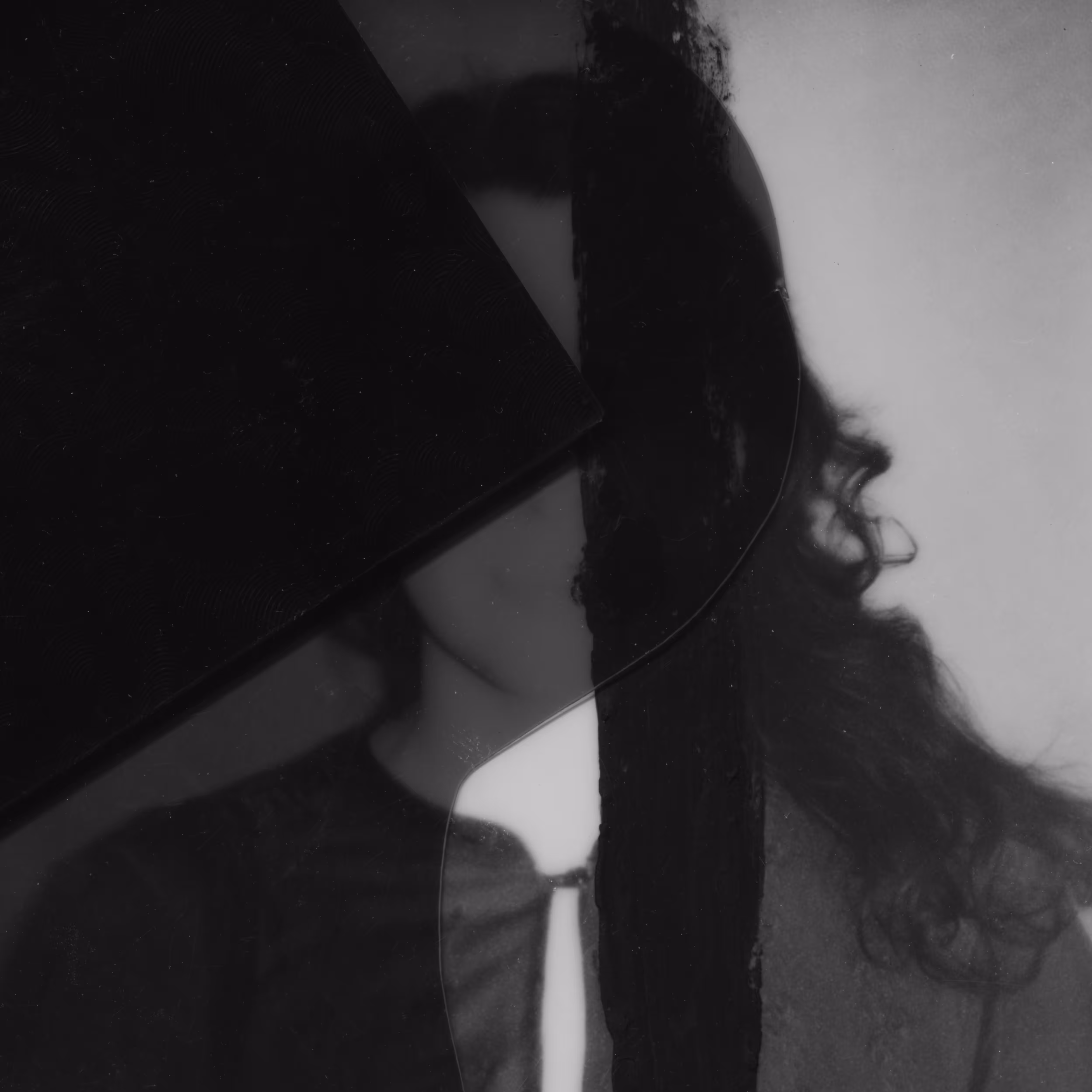 Quiet letter (Privacy Portraits)