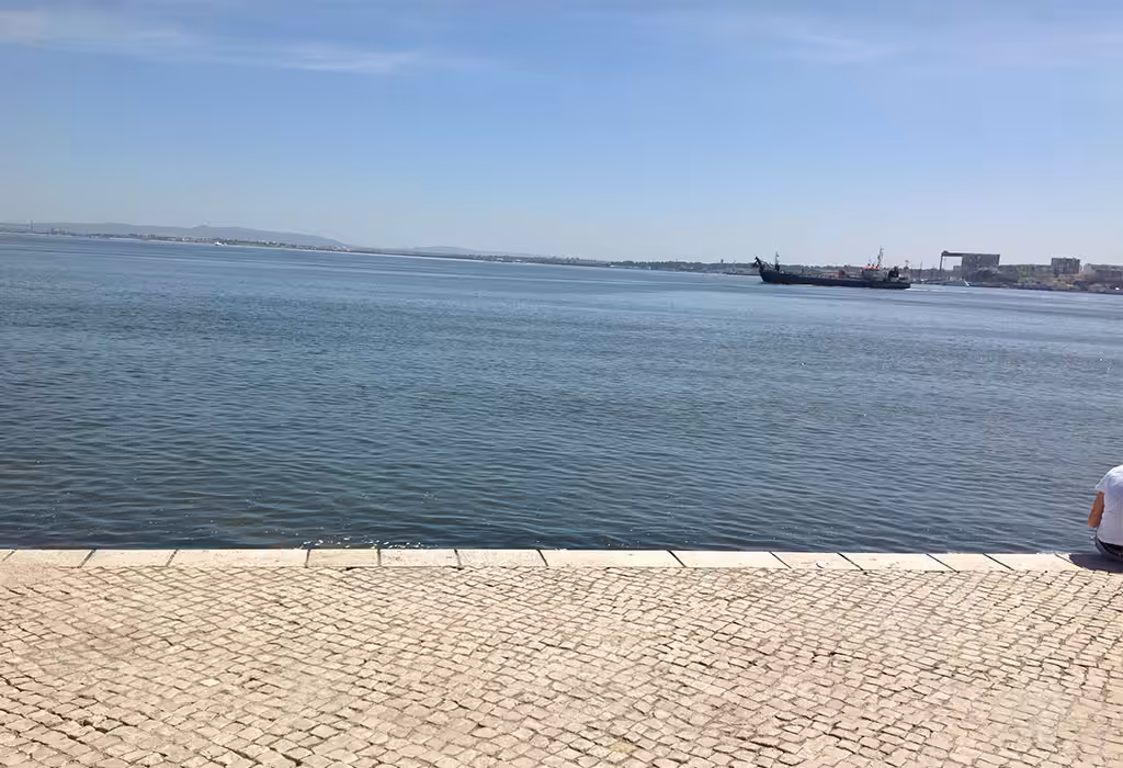 /Collection2 (soundscapes of Lisbon) - #2 Caís do Sodré