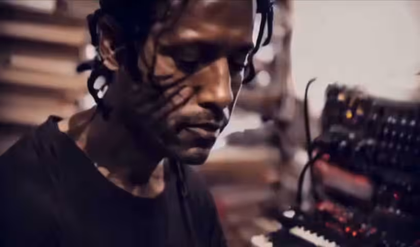 Koo Des - DÉGATS DES EAUX