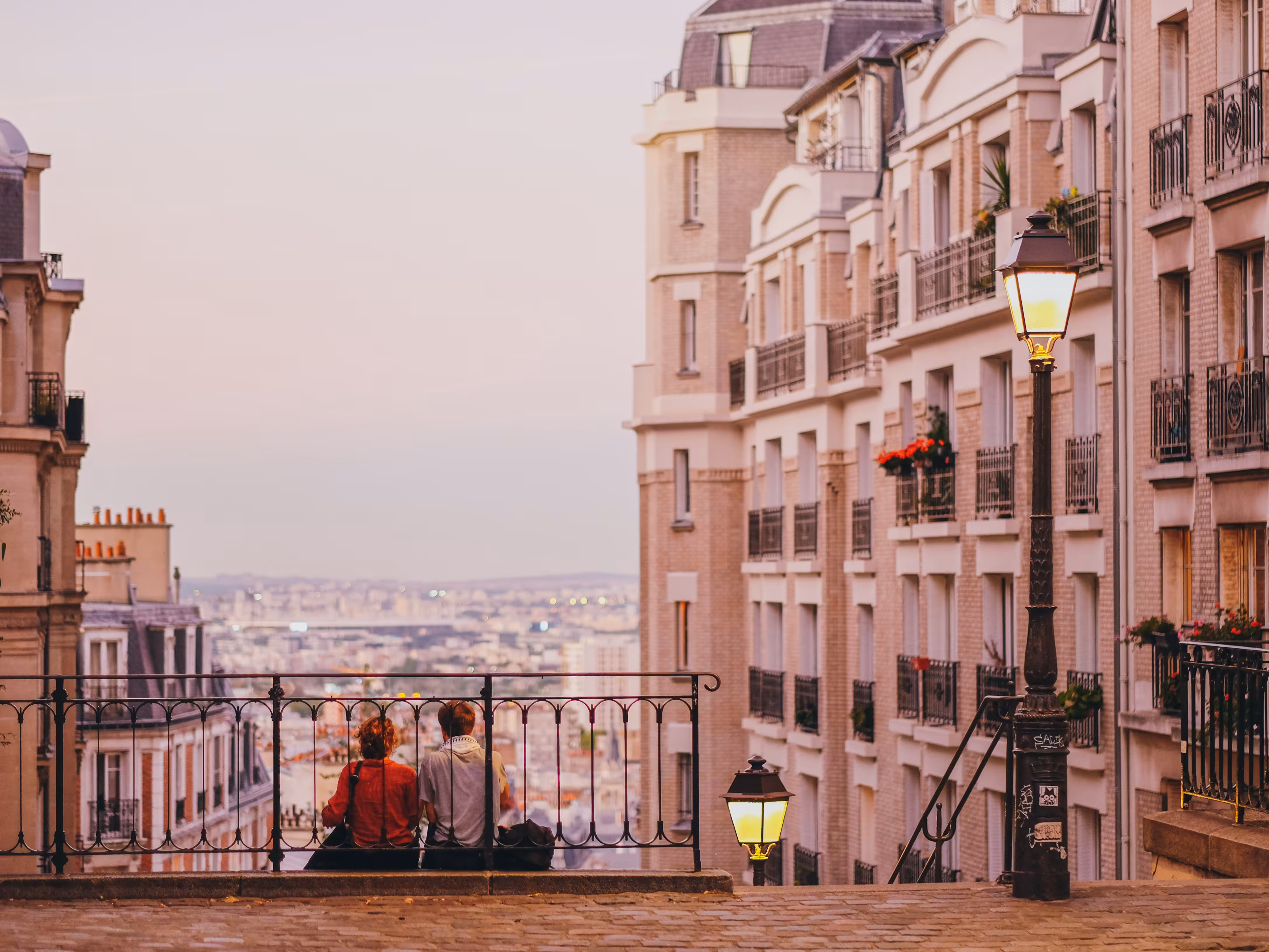 Pink evening at Montmartre
