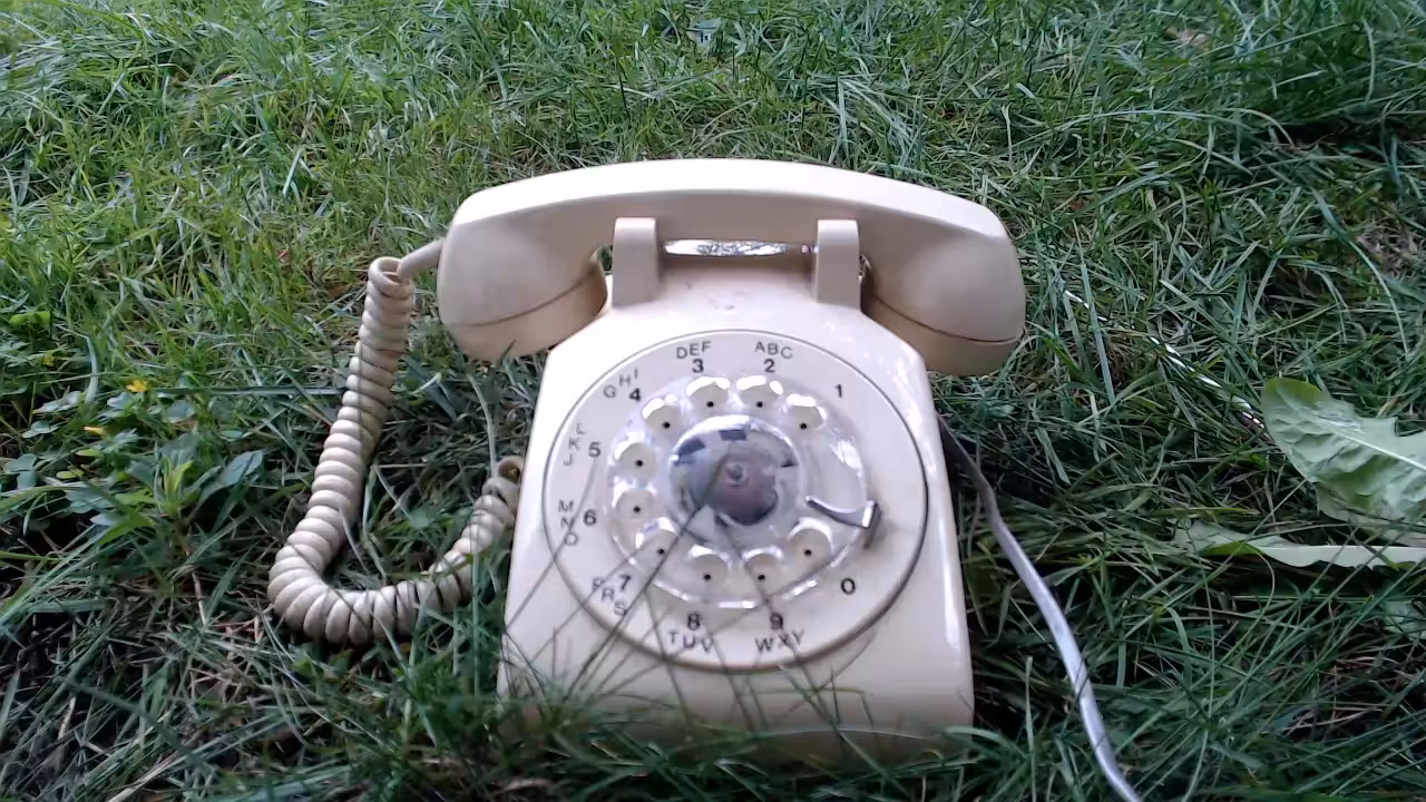 Payphone 9: Kiss Me Thru the Phone