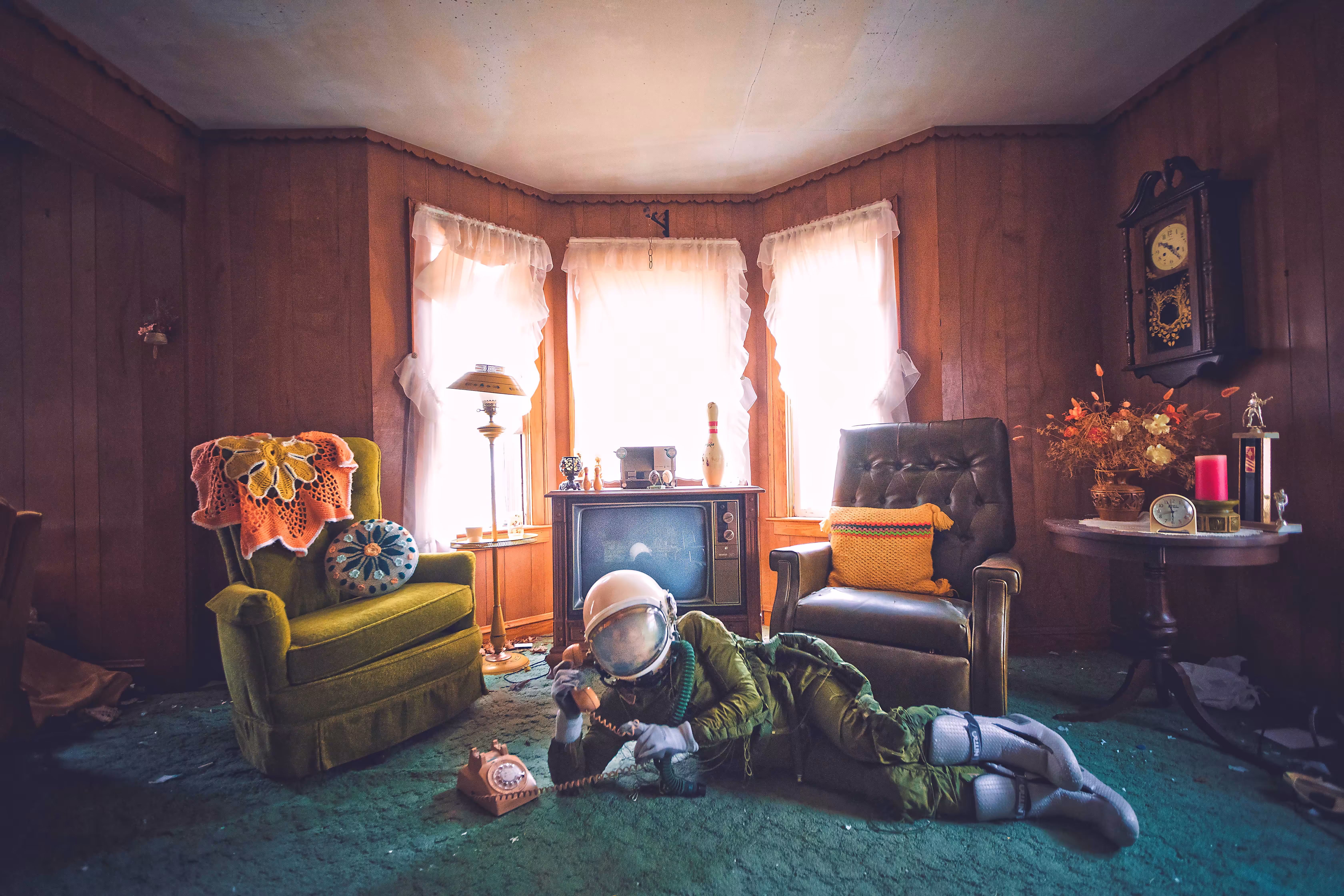 The Lonely Astronaut - Green Edition 8