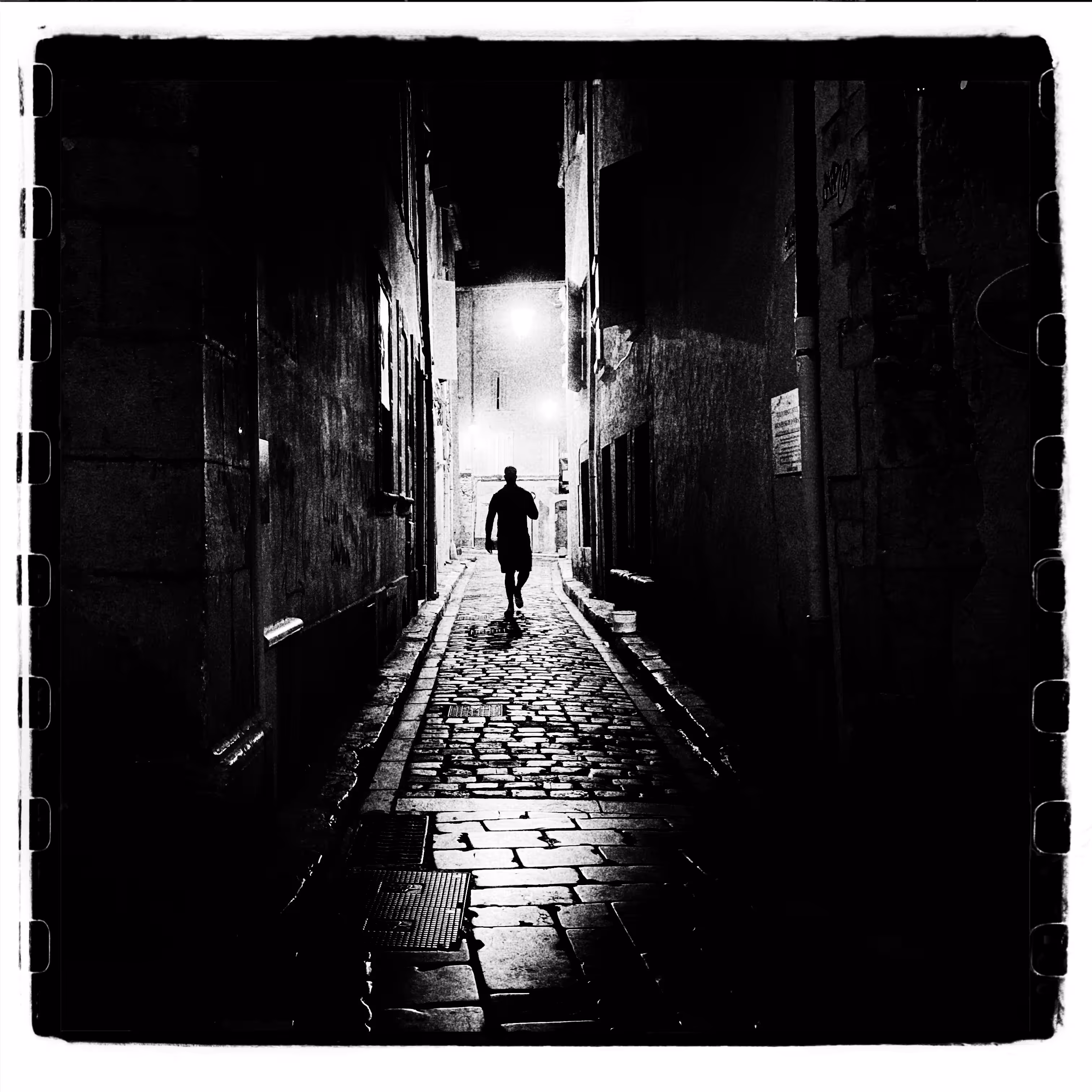 Hyères Alley