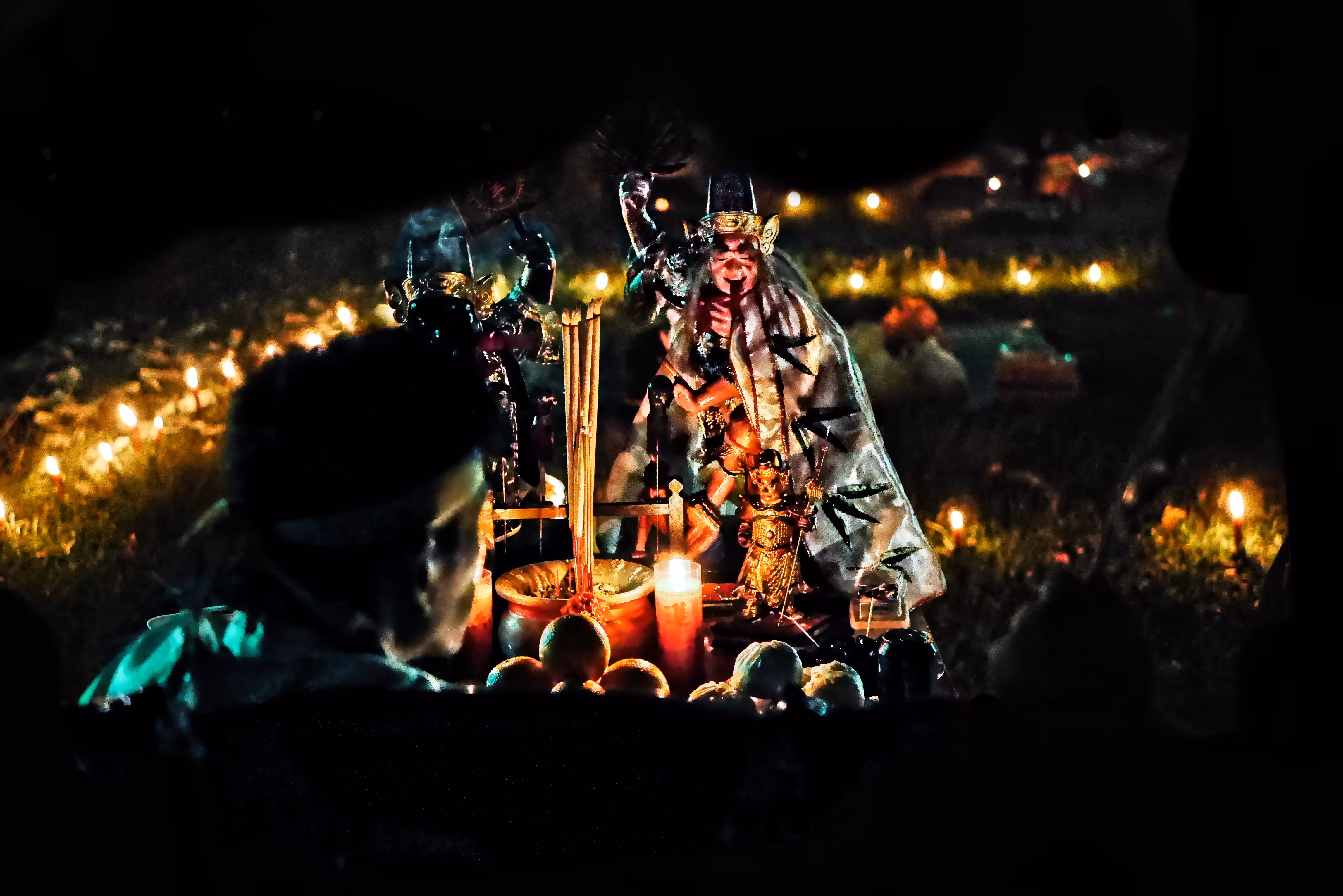Night-time Cemetery Rituals (8) - temporary Underworld altar set up for Hell deities in the Cemetery