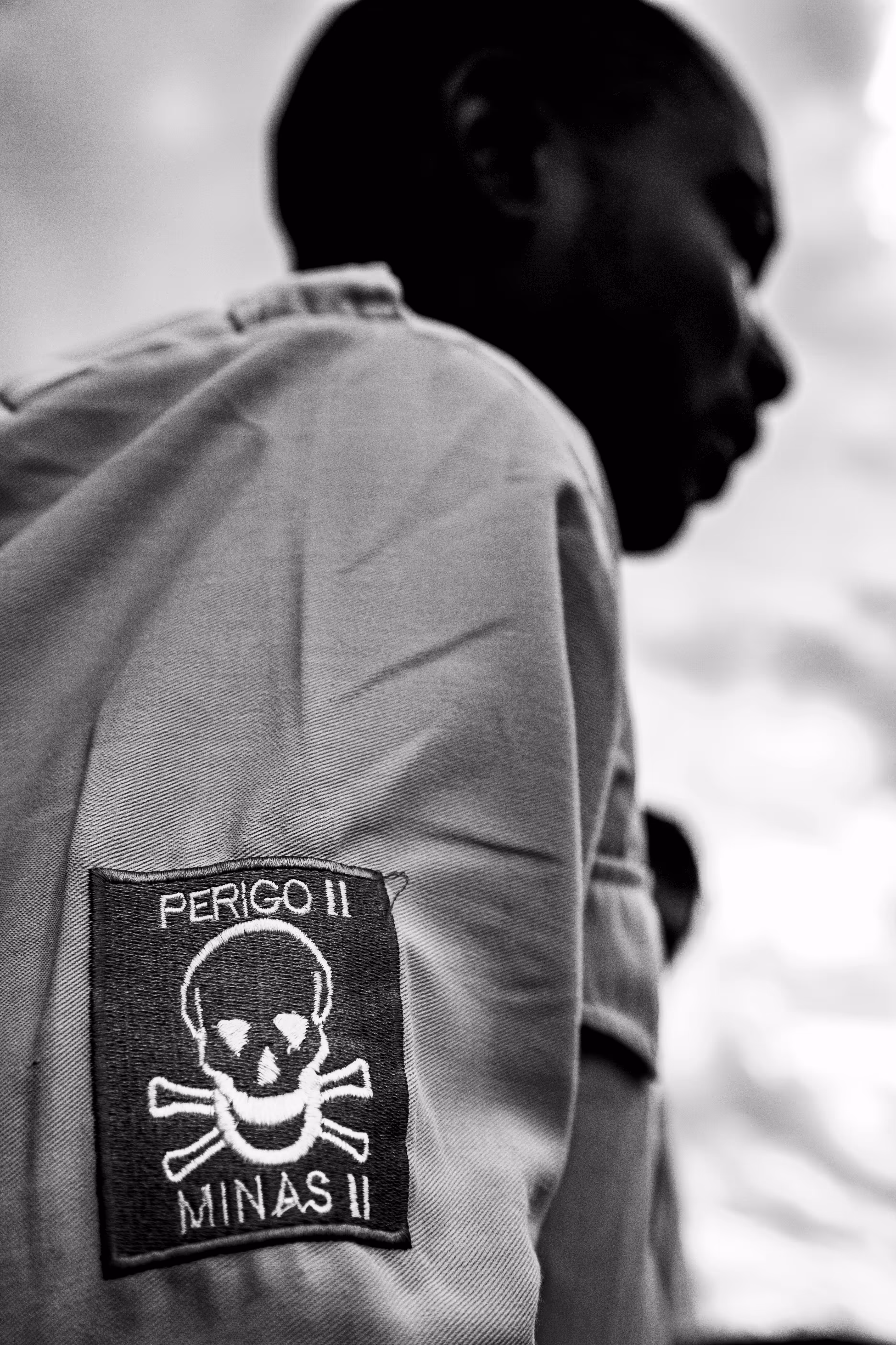 B&W Africa - #27 - Perigo