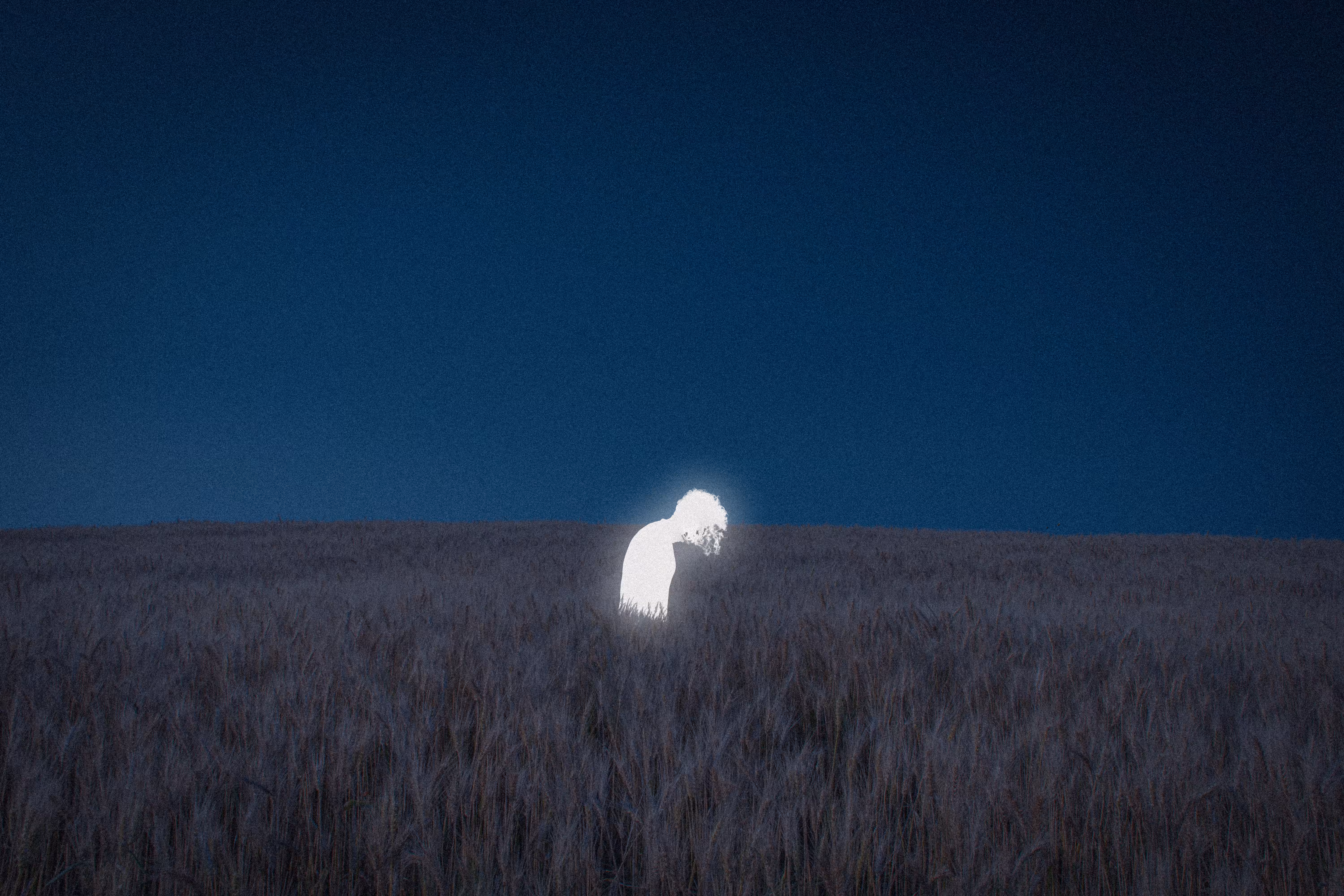 Photography: Luminous Silence