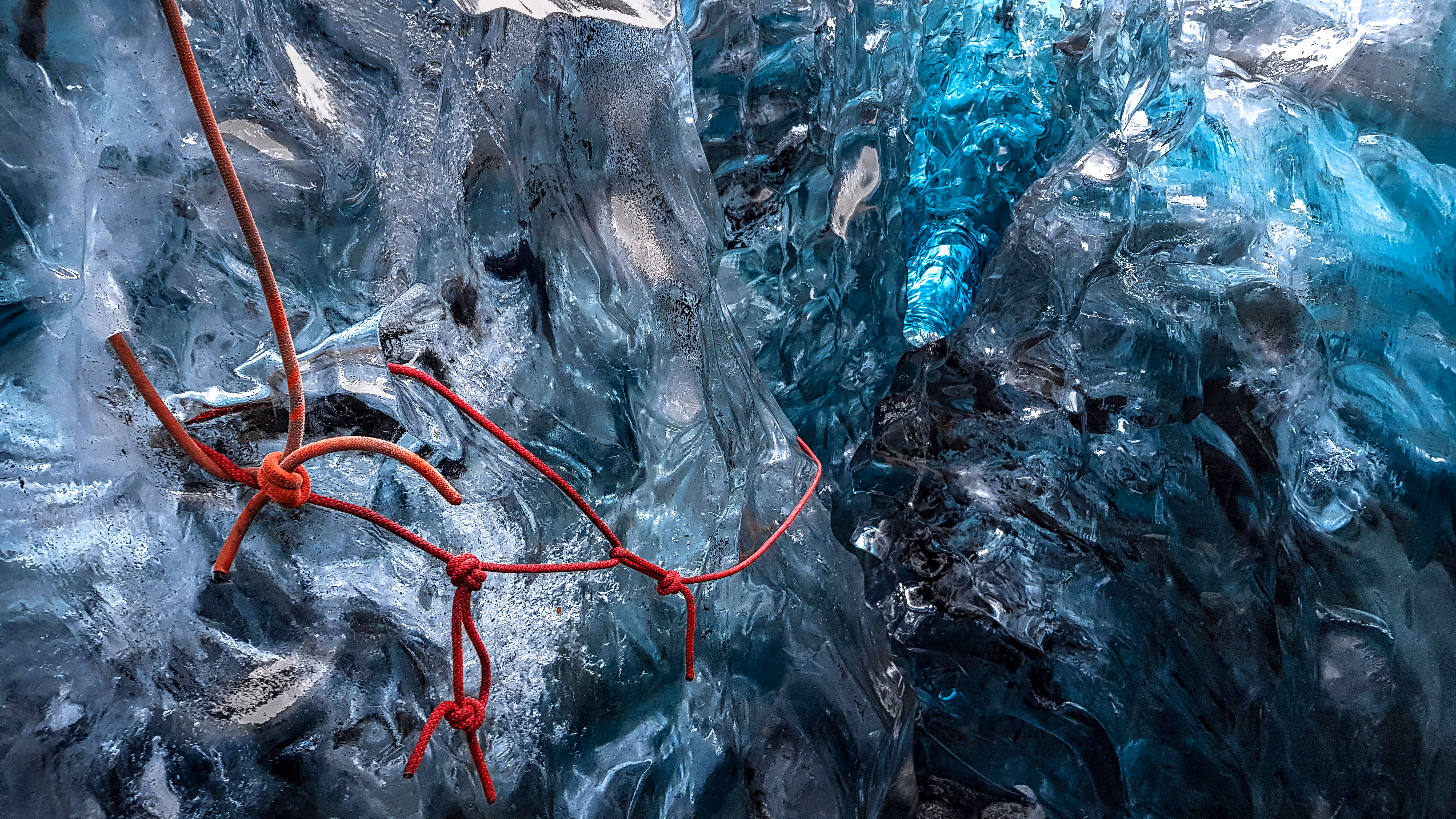 Ice Miracles: Blue Underworld
