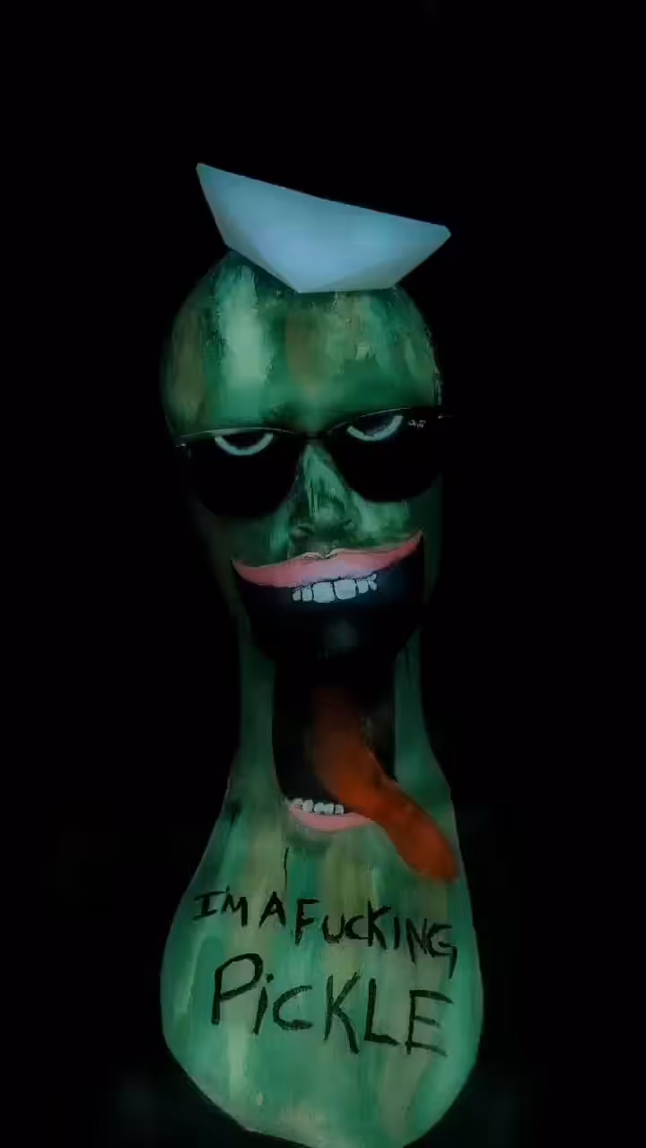 I AM A FUCKING PICKLE
