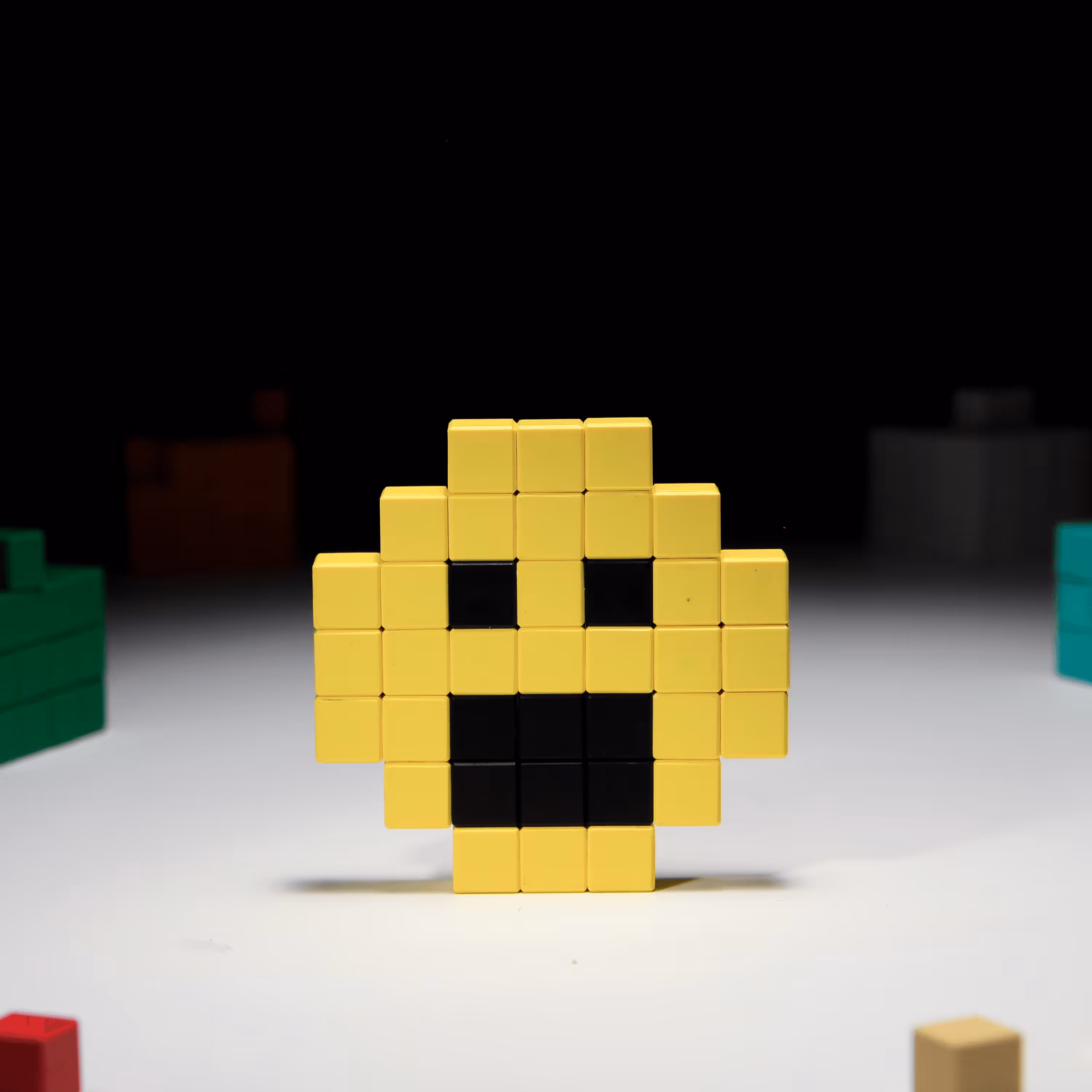 Yellow Pixel 002 Phase