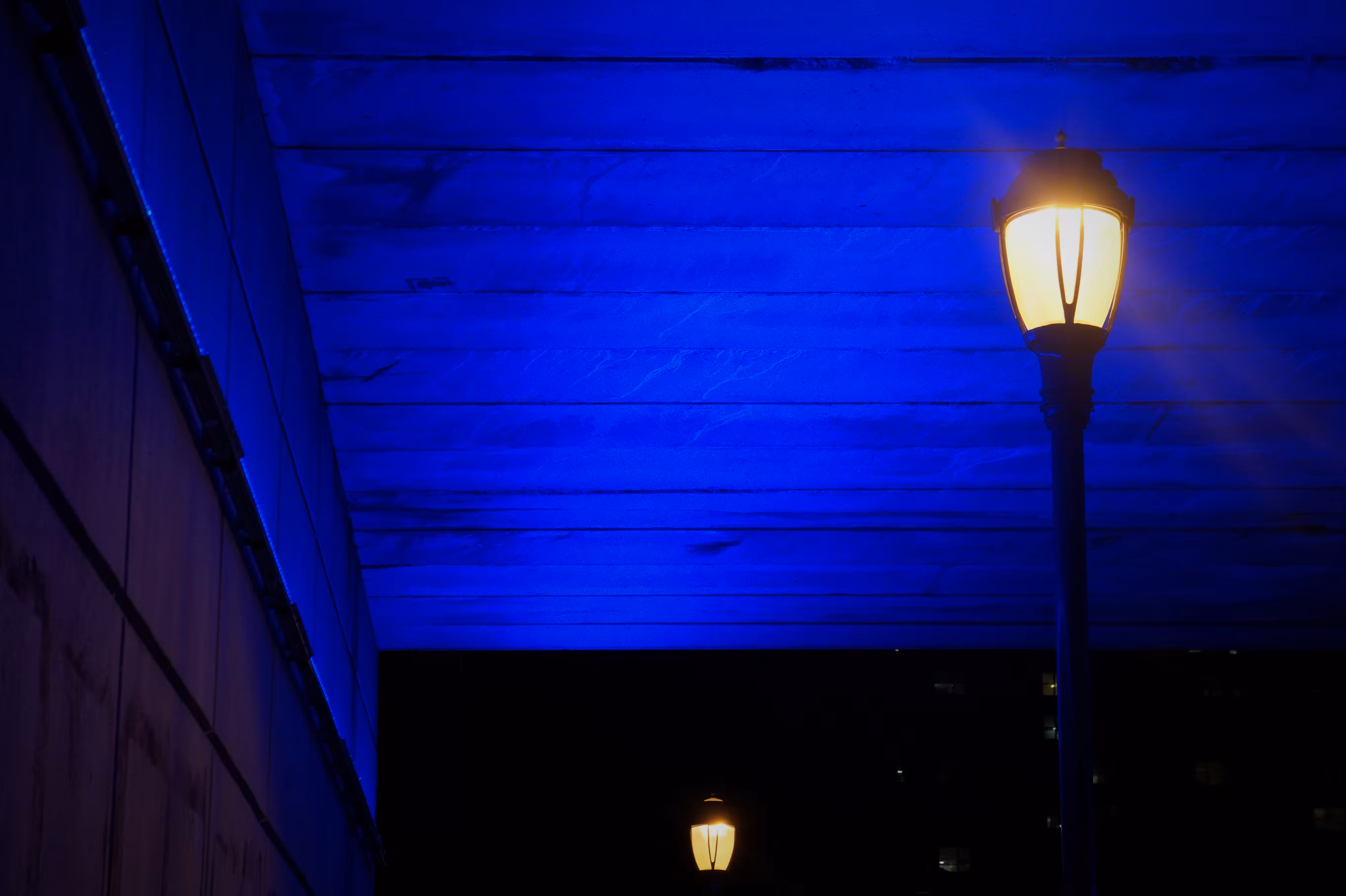 BLUE