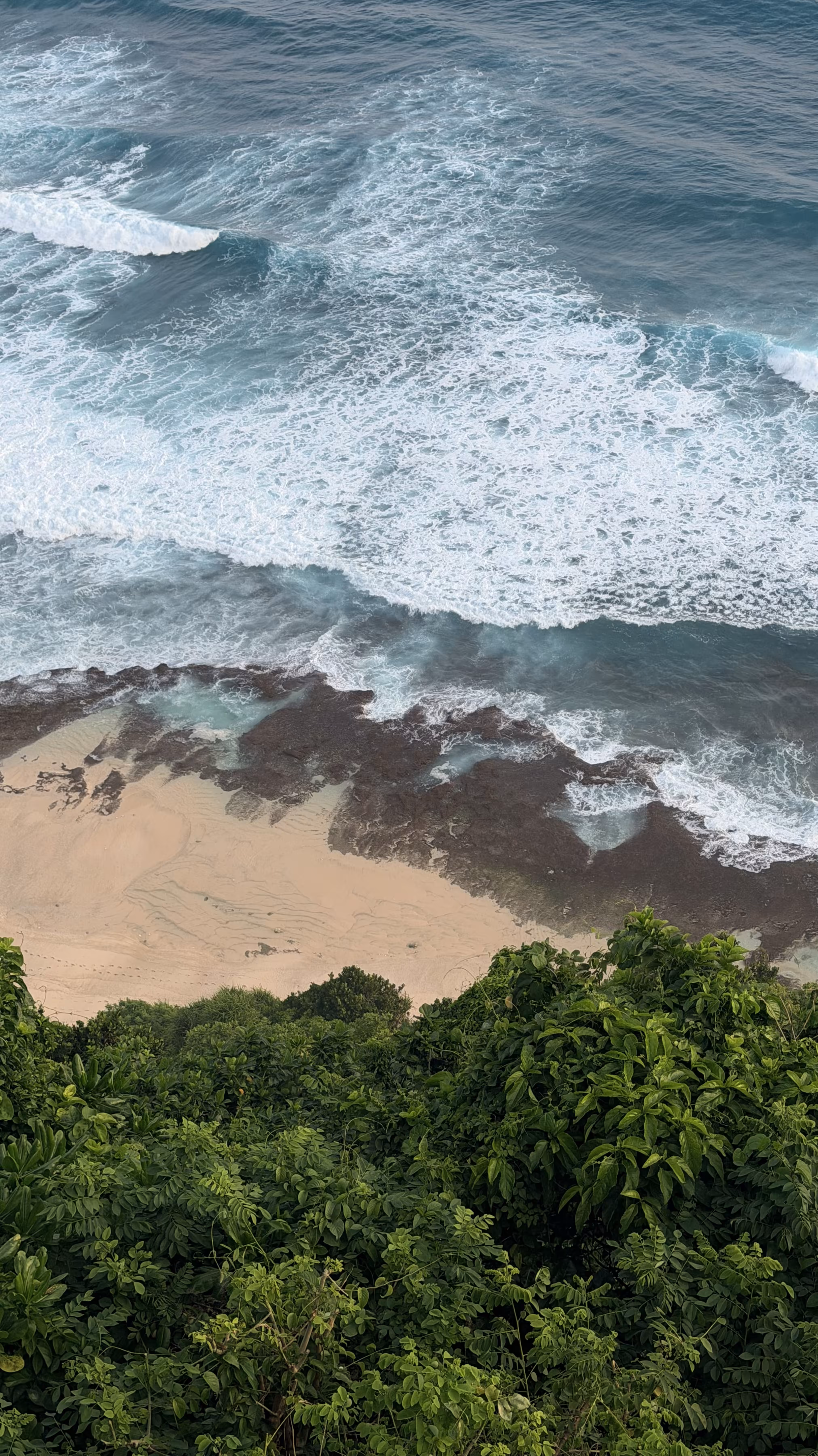 My little world: The whisper of the ocean