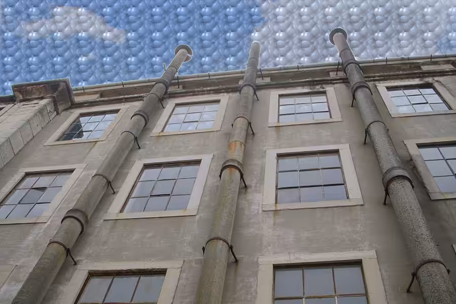 raw #9 + balloons