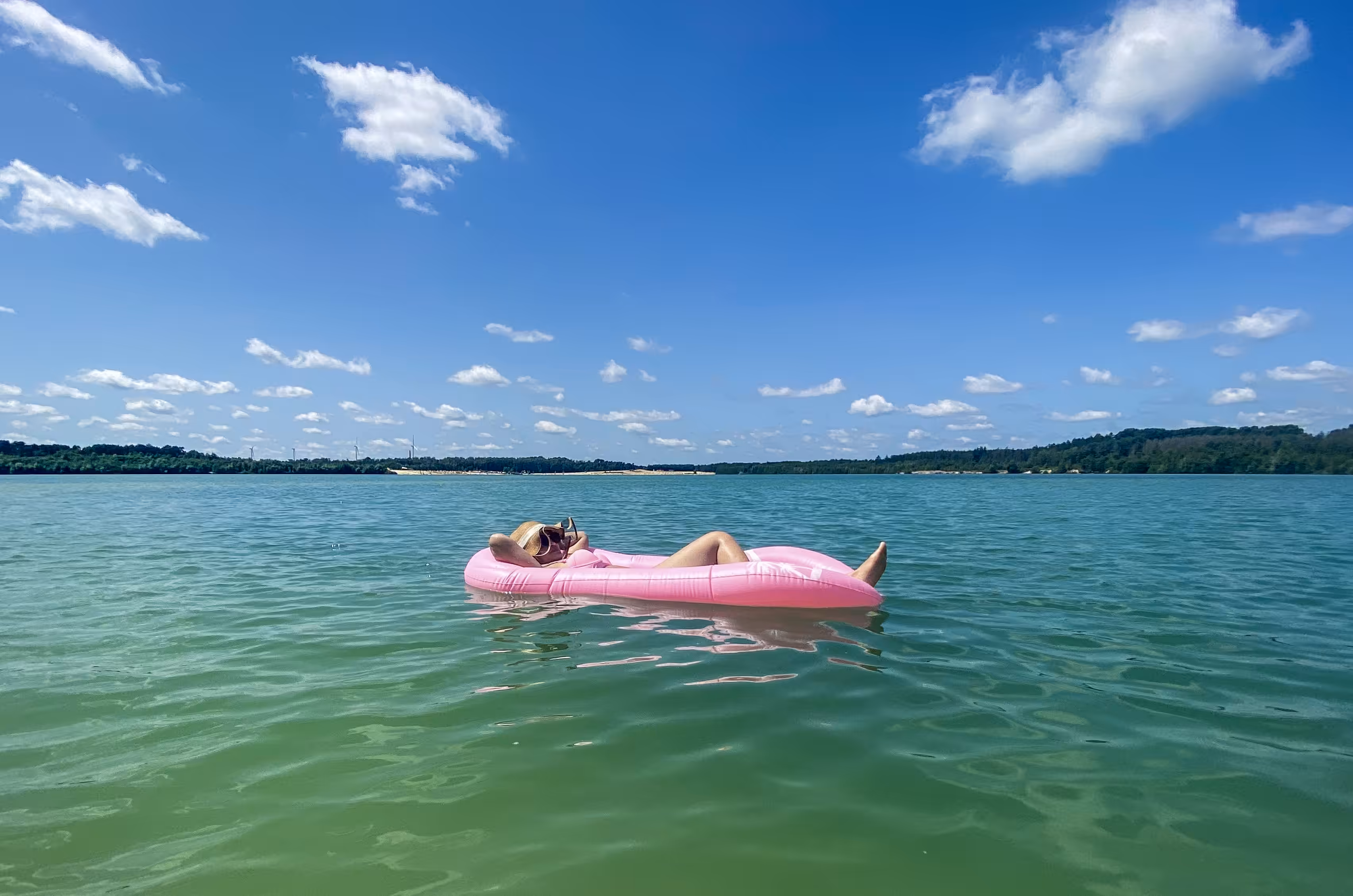 Floating Summer Vibes