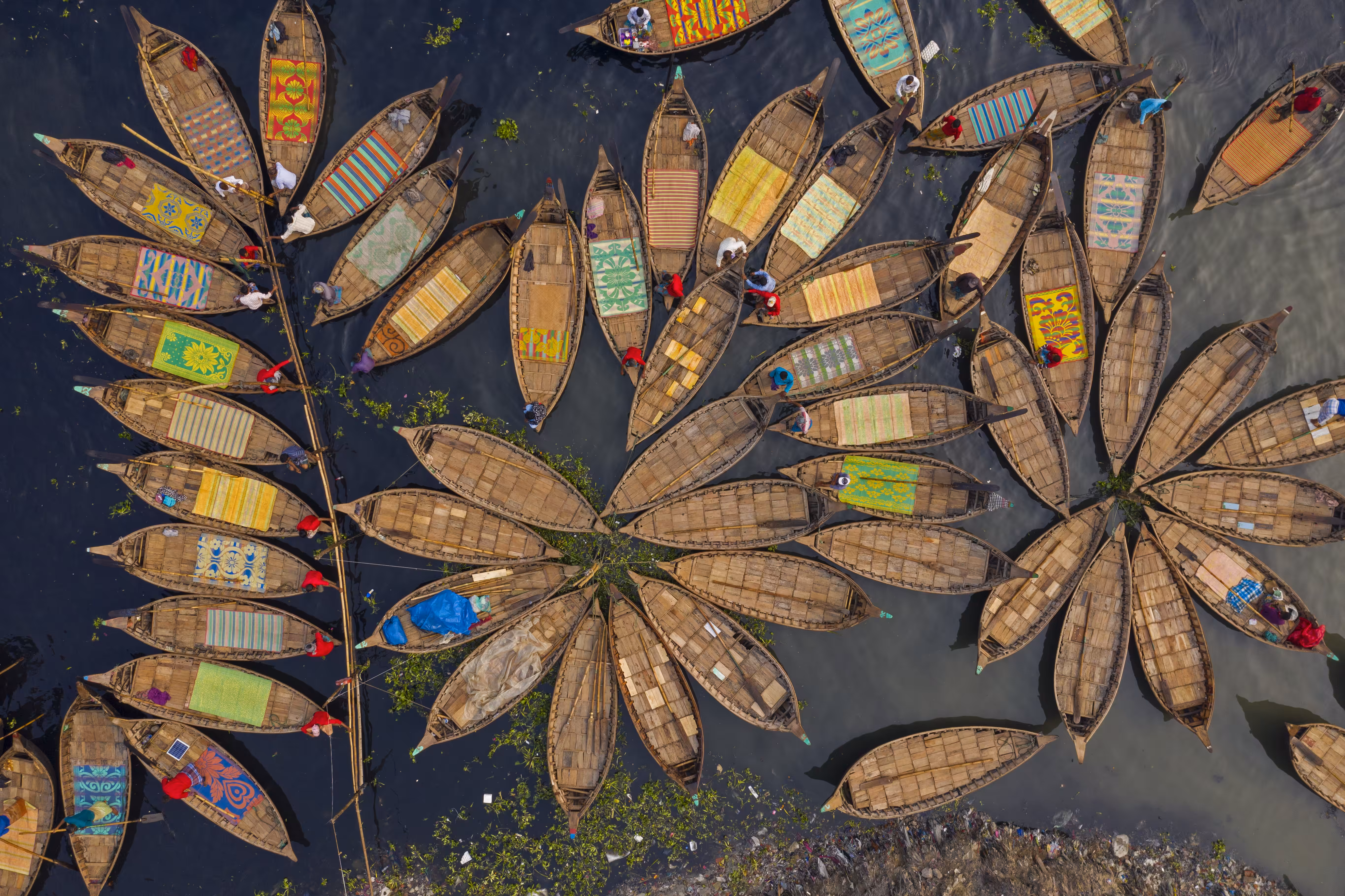 Boats shape like petals of a flower #8