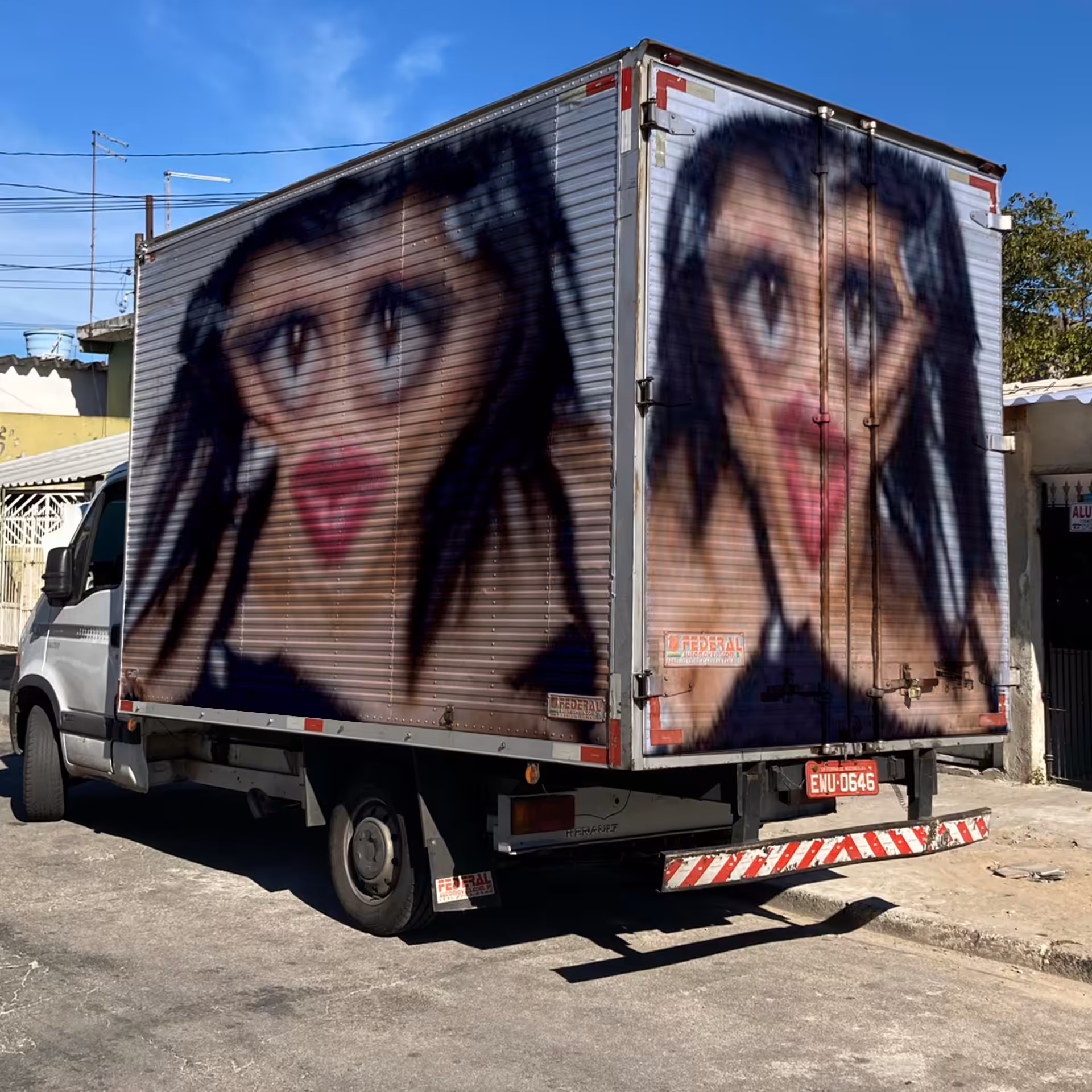 mequetrefe  👁👄👁
