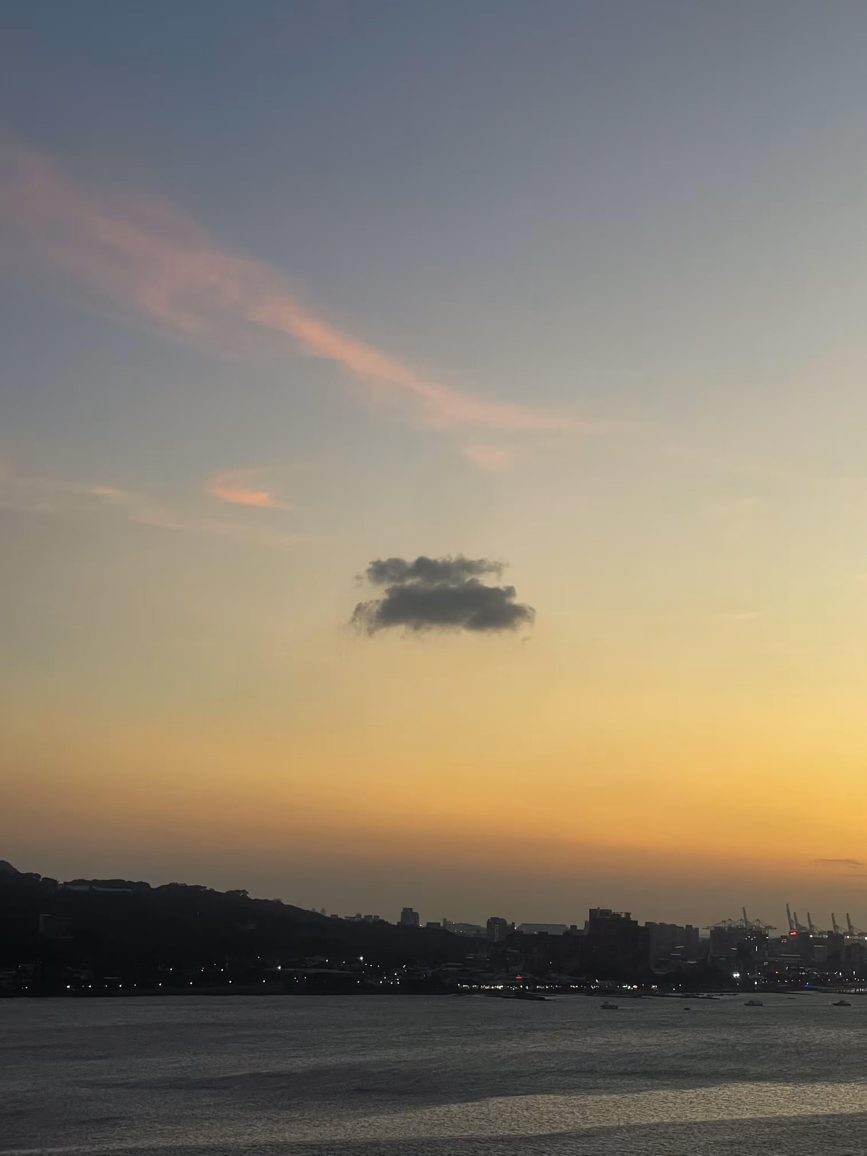 孤雲(肆)  Lonely clouds 04.