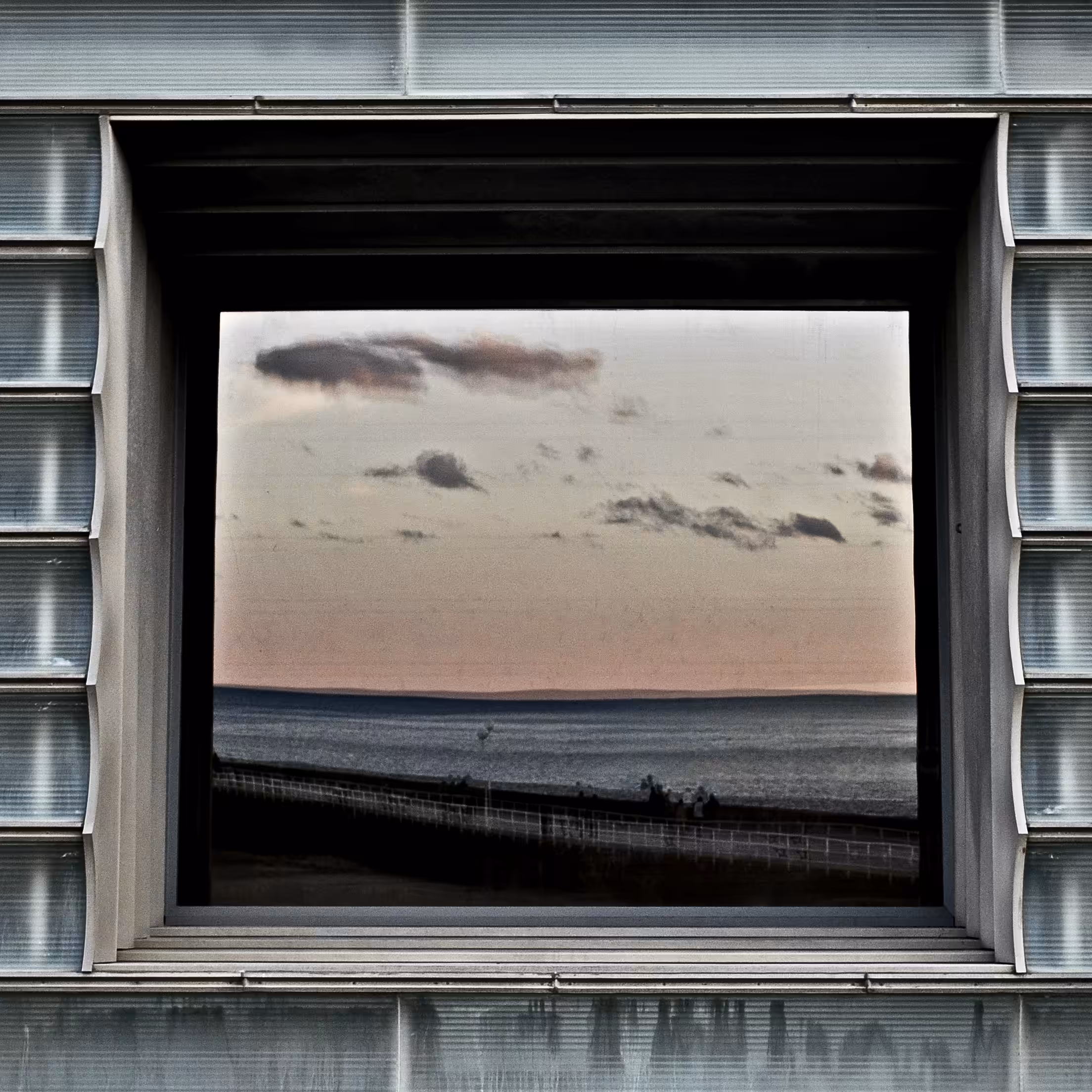 Fragments: Held Horizon