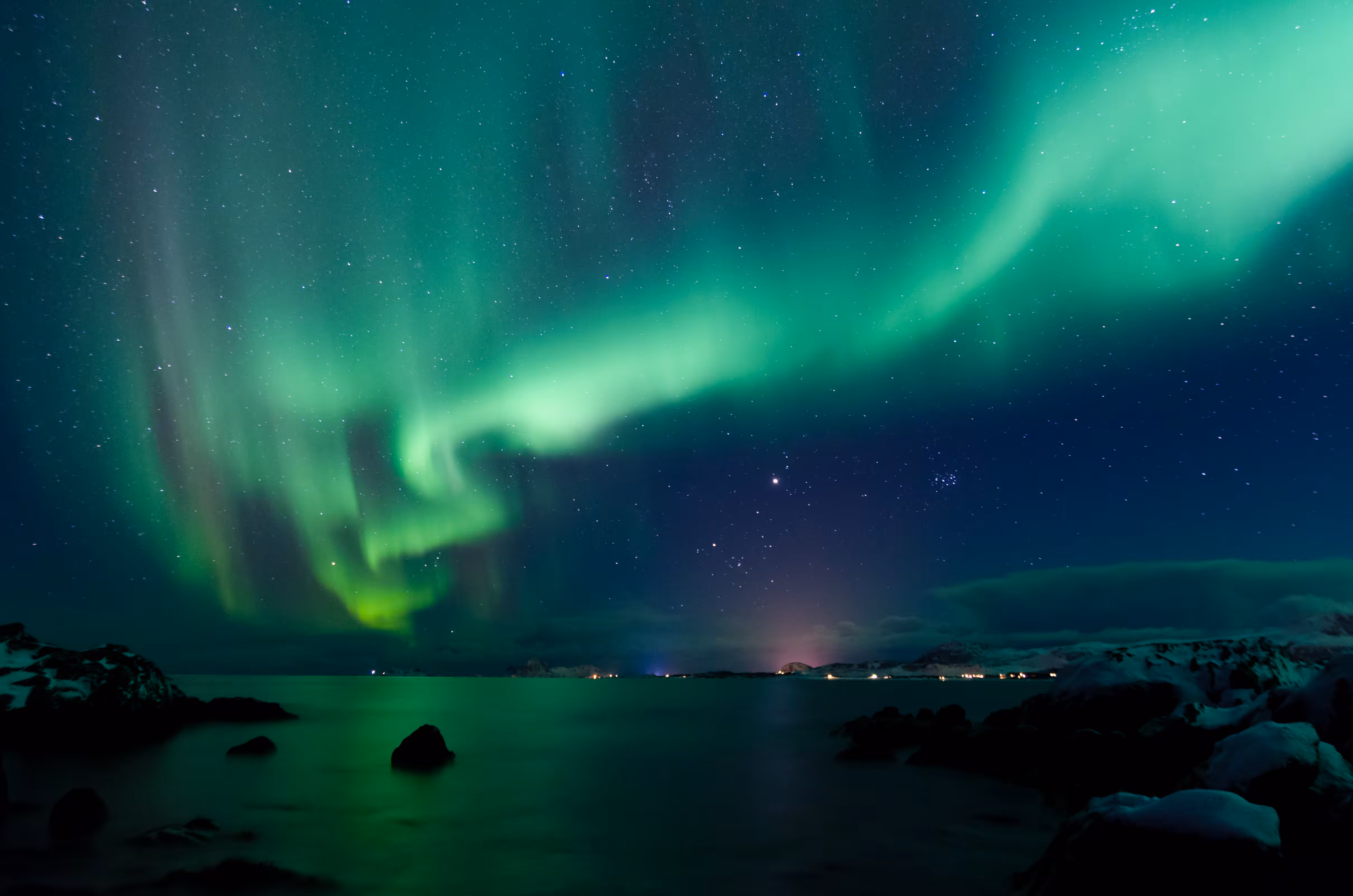 Dancing Aurora 