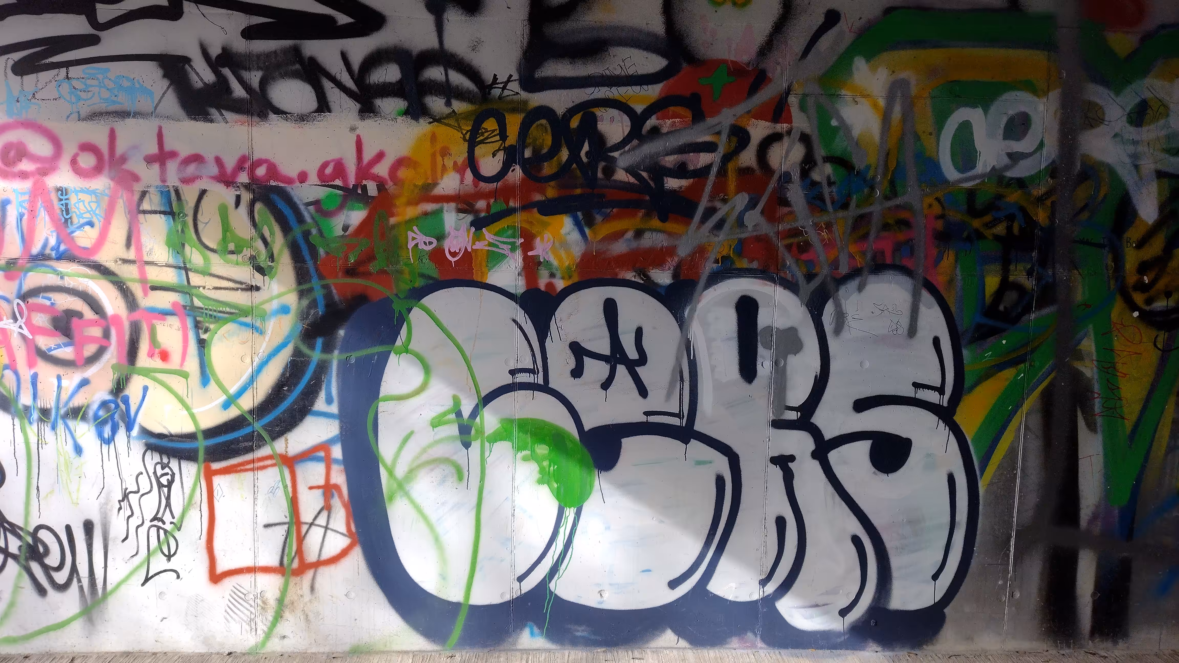 Graffiti 9