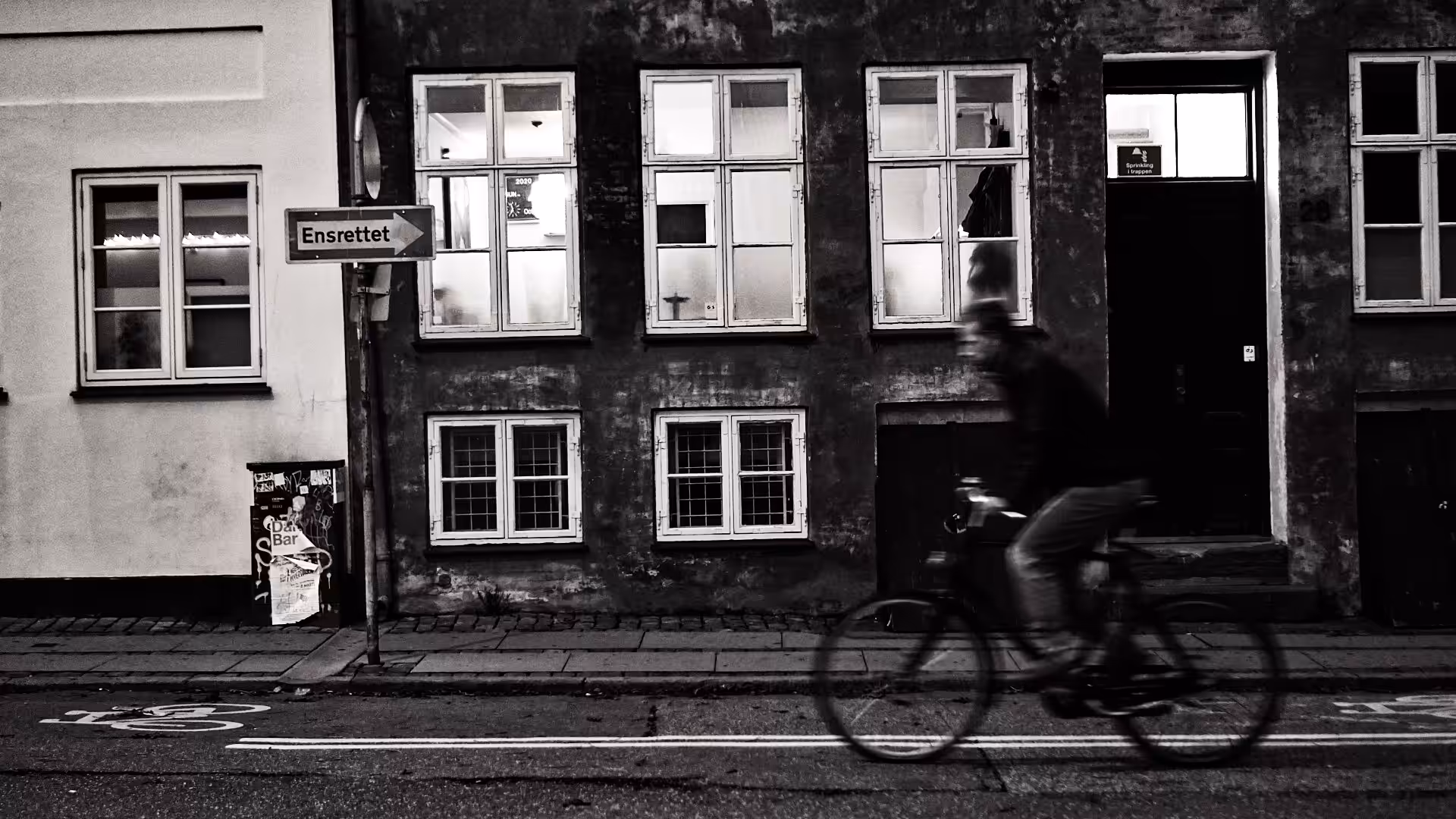 E Y D - 0 0 1 2 .