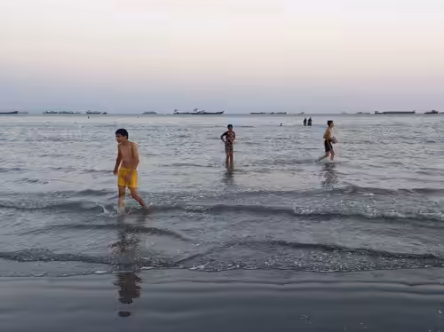 Last Beach #17
