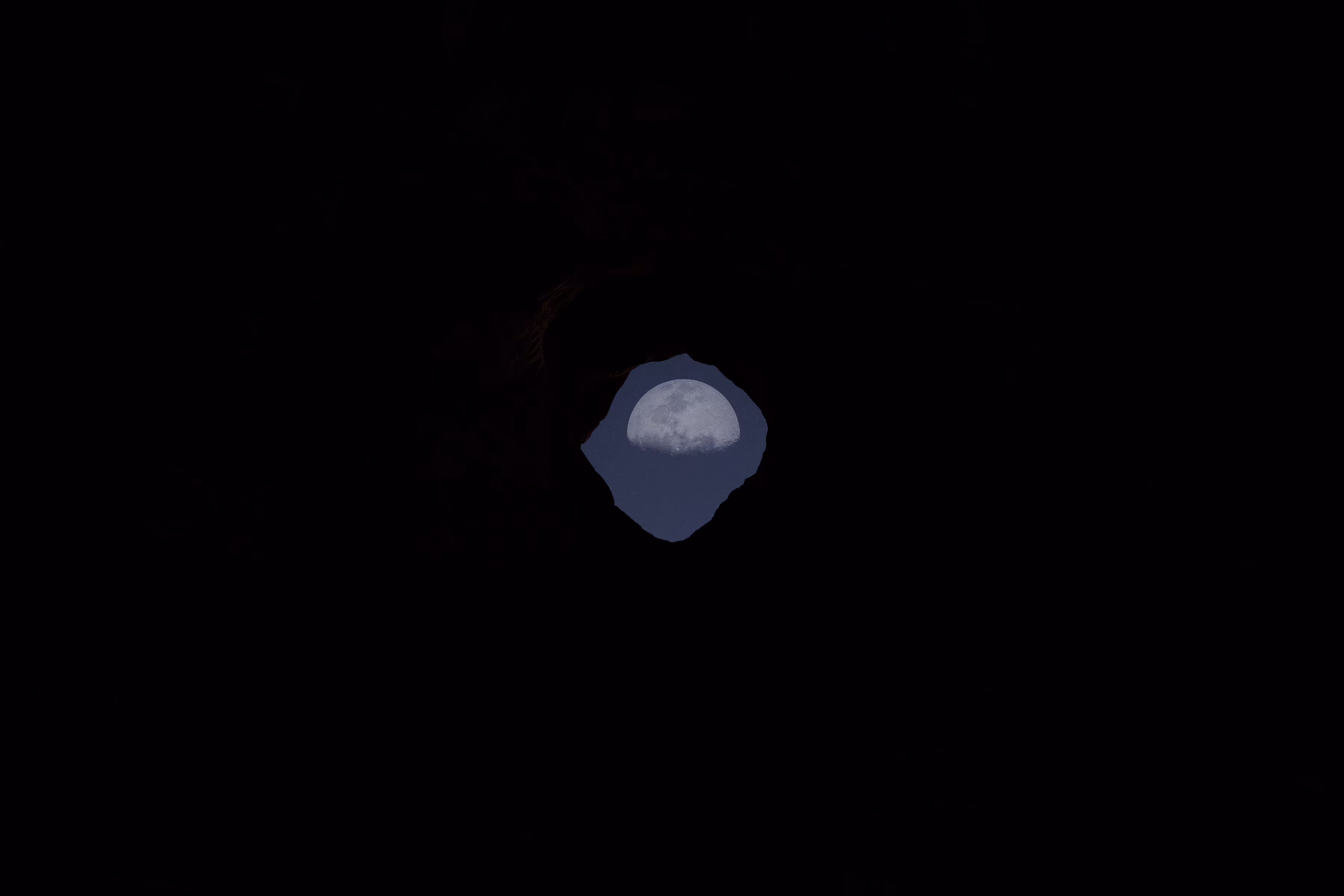 Window with one eye
