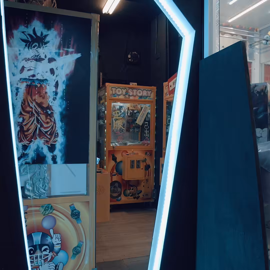 Lock-in Vending Machine 087