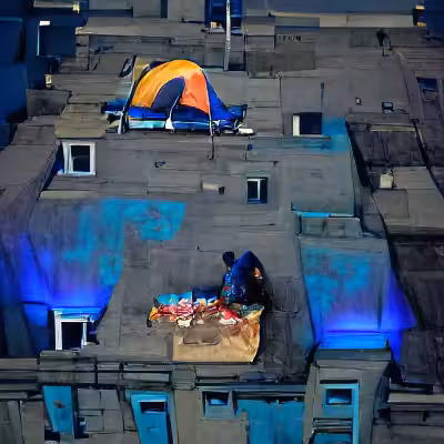 Artist's Rooftop Camp