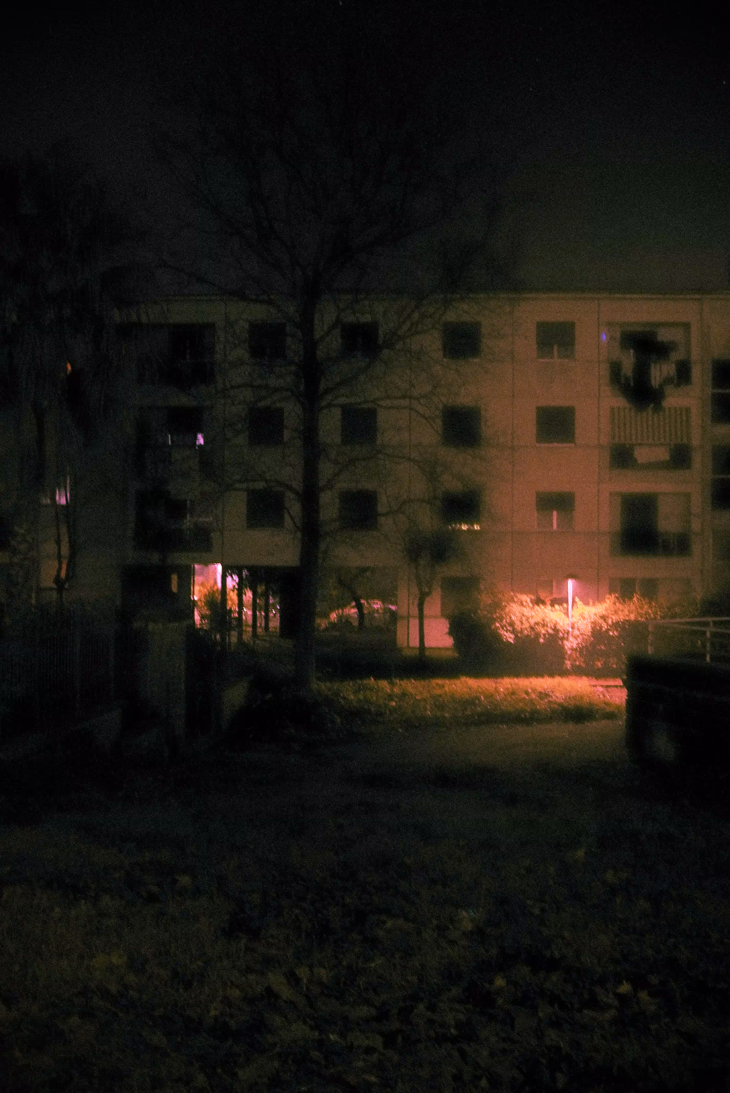 DIM LIGHT