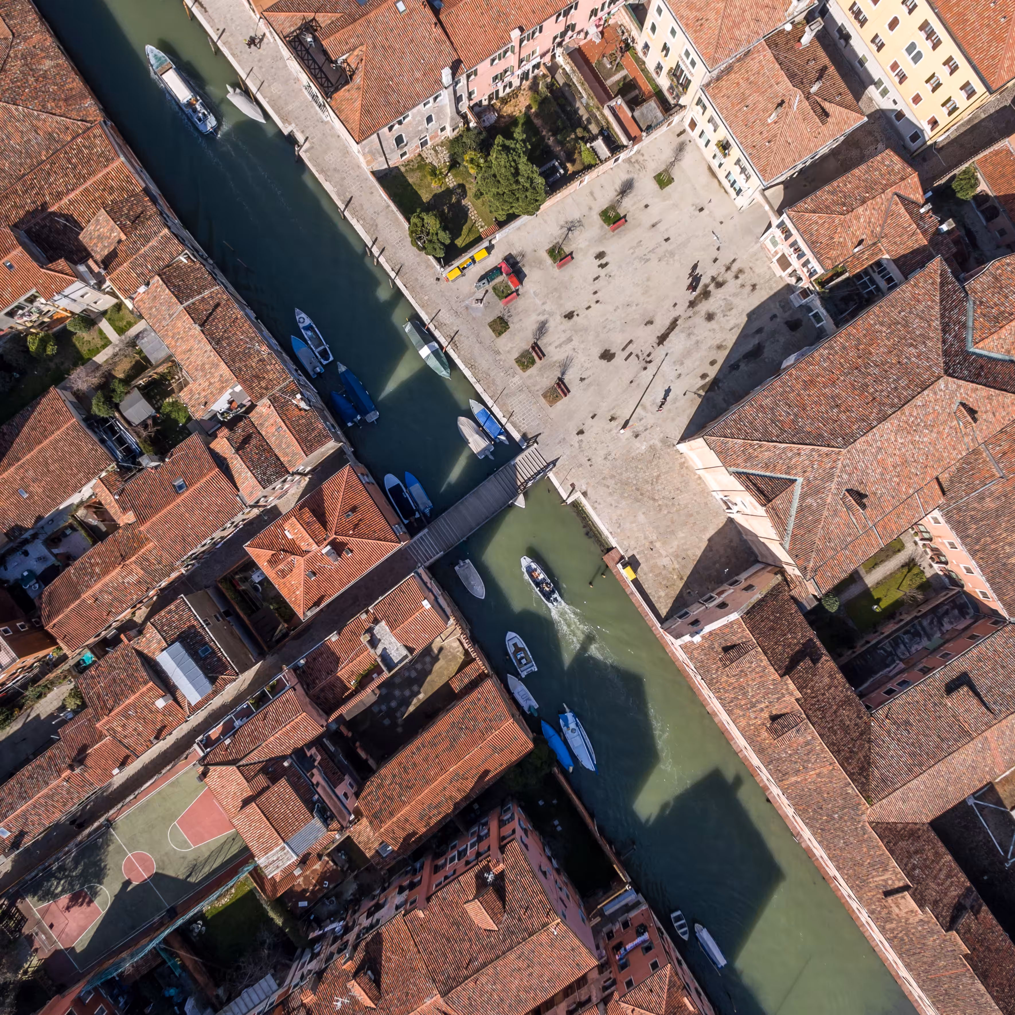 Crossings (Venice) 15/25