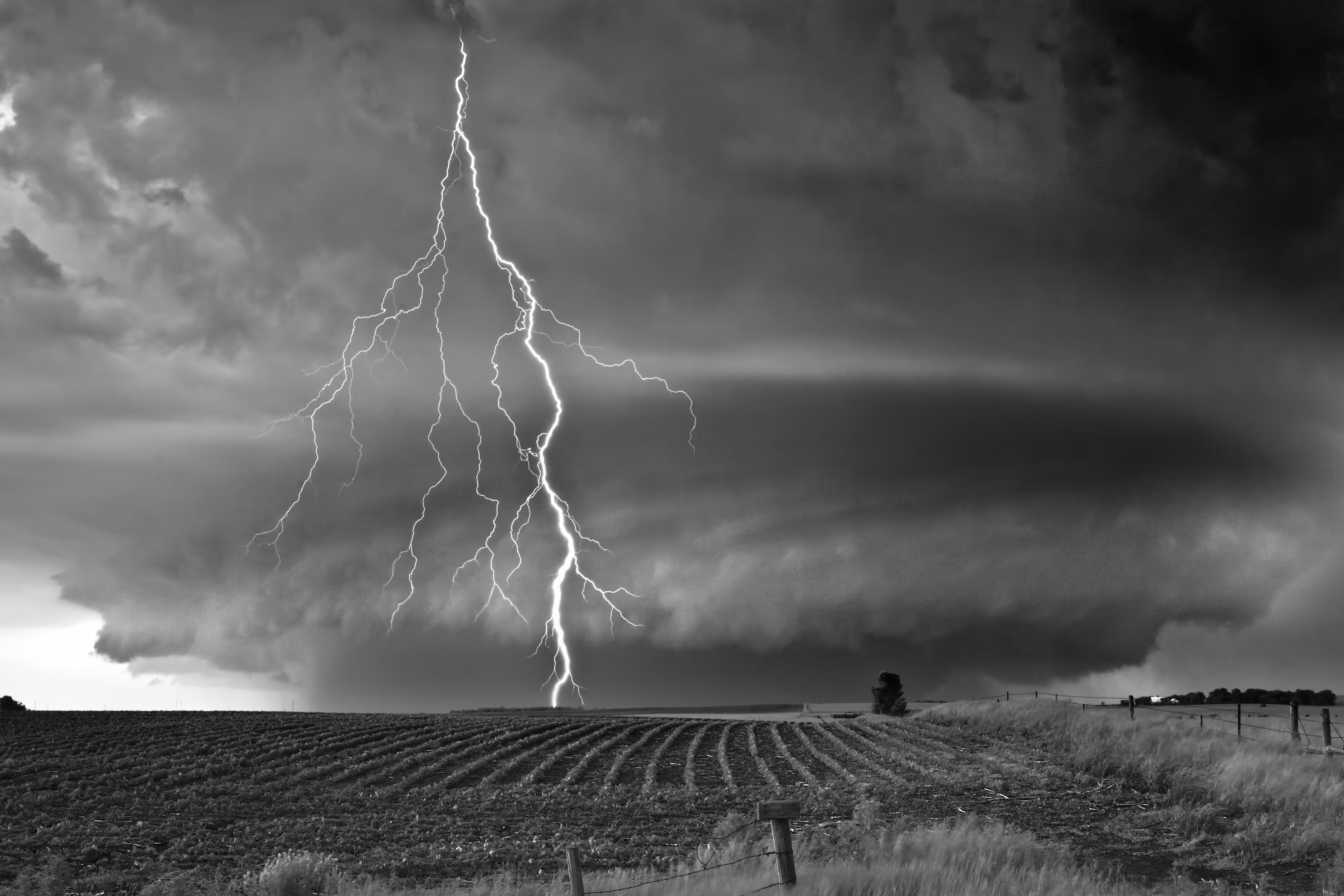 Storms - Supercell and Lightning