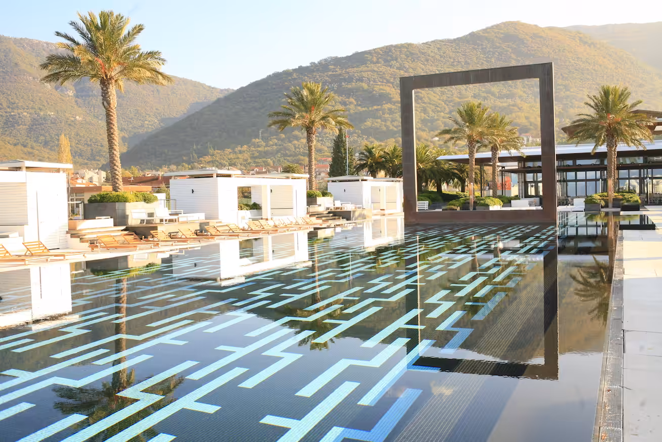Pool frame