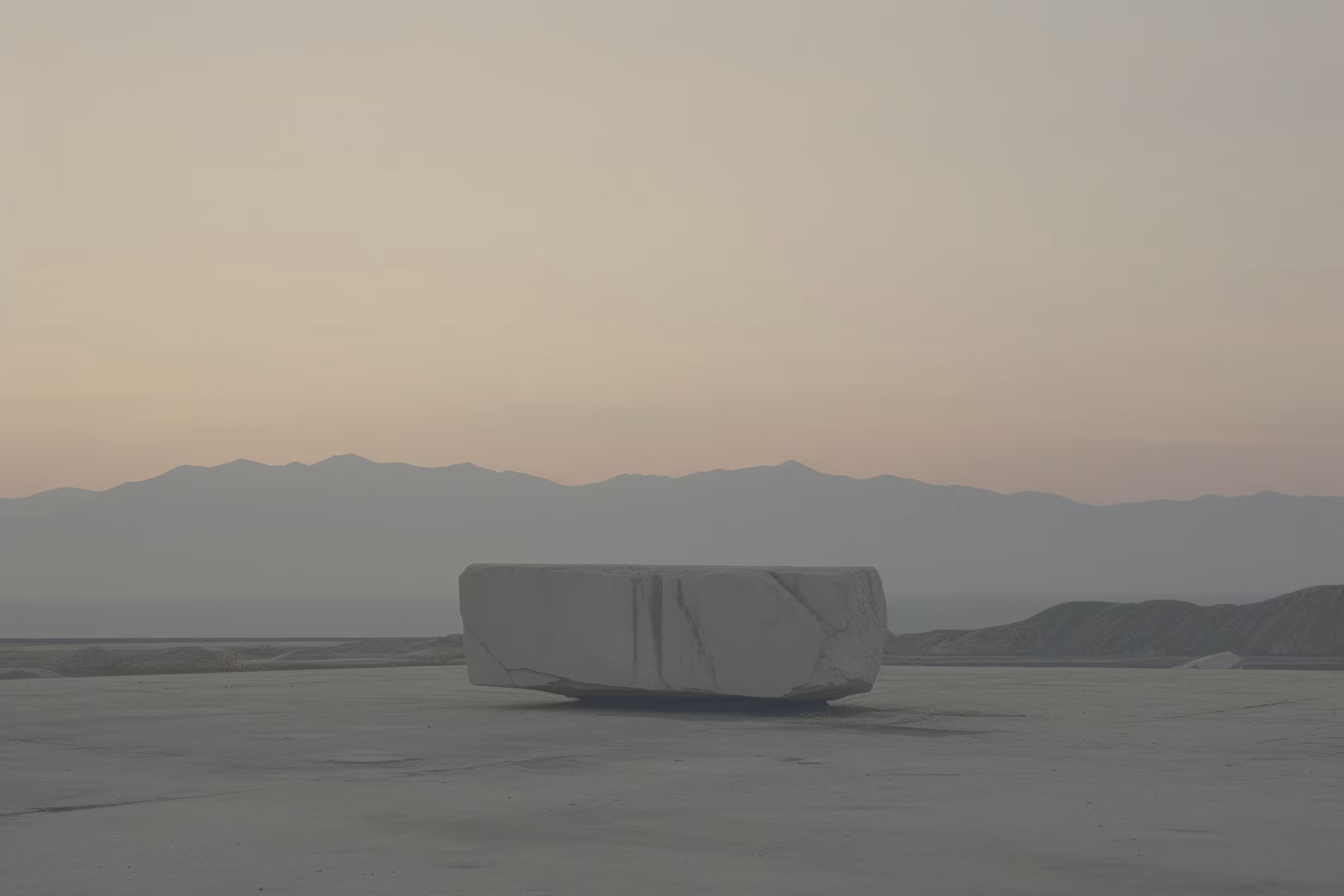 The MONOLITH signature 083