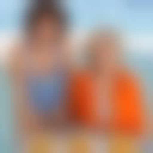 Laure et Albertine en maillot de bain