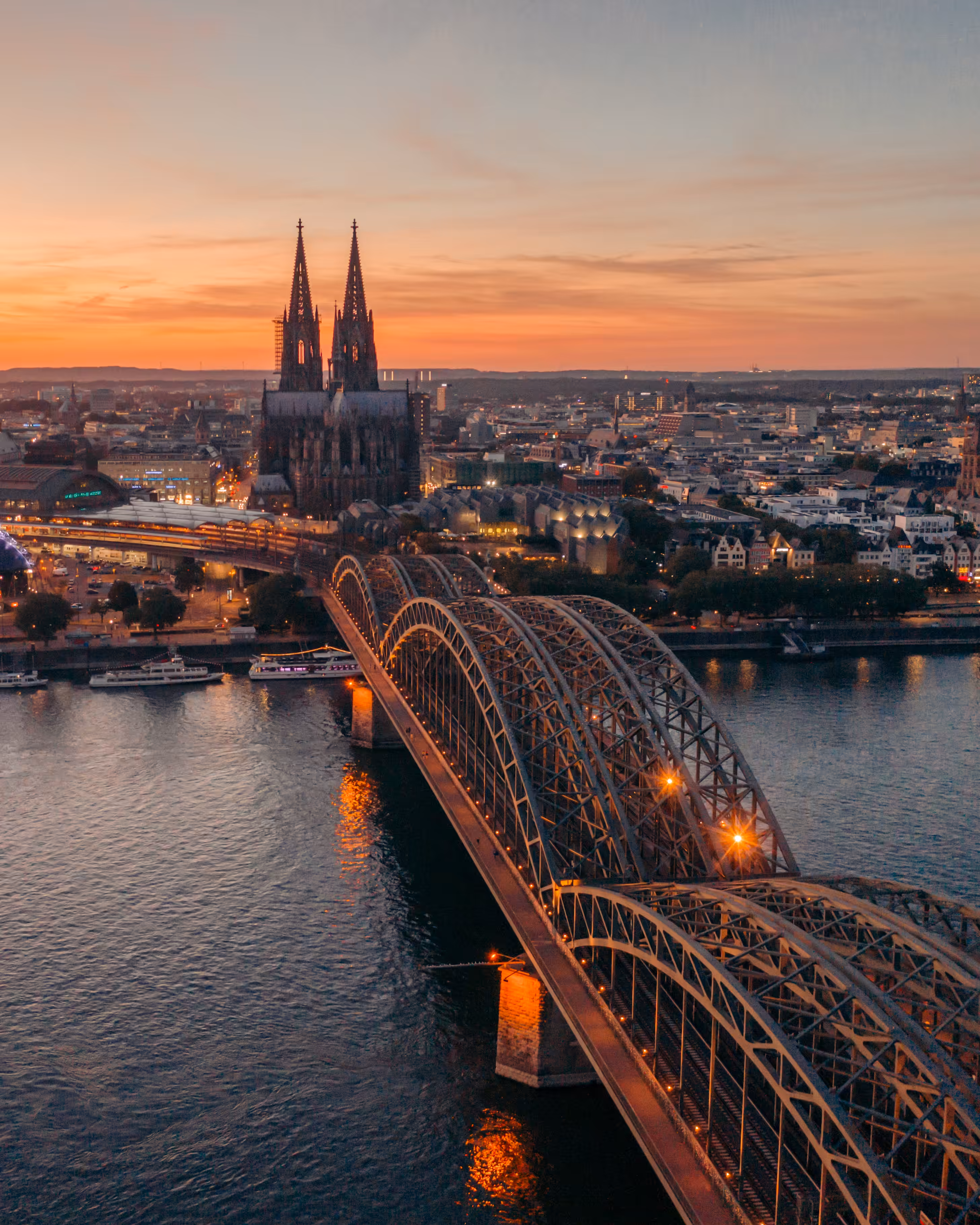科隆大教堂 Cologne Cathedral In Sunset
