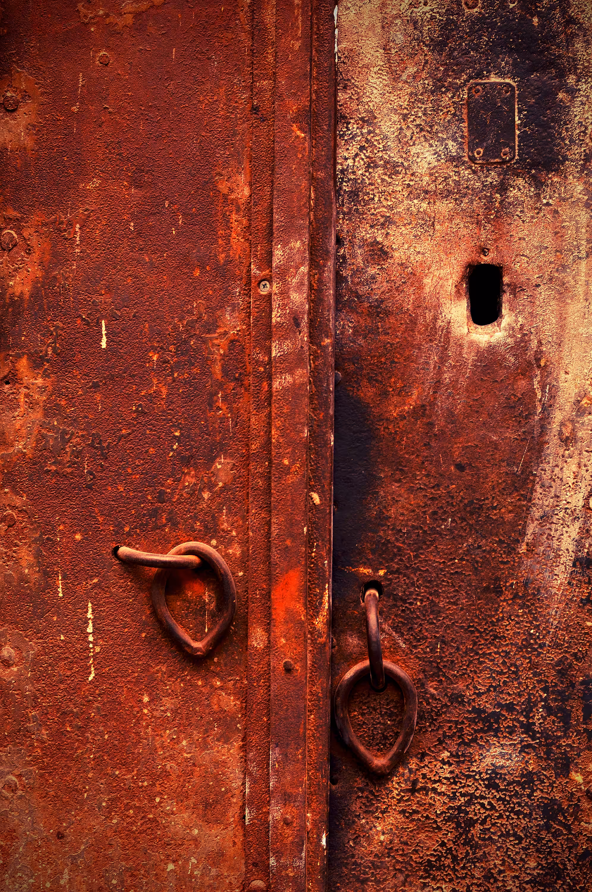 DOOR 06